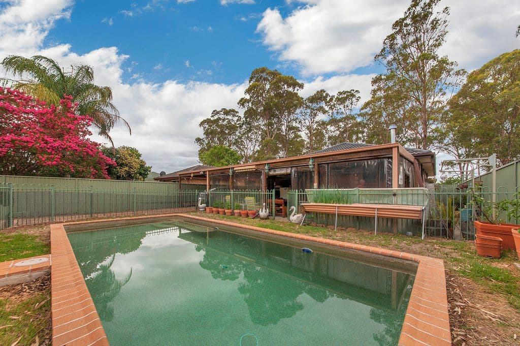 7 kemmel Close, BOSSLEY PARK NSW 2176, Bossley Park - Thumbnail 2