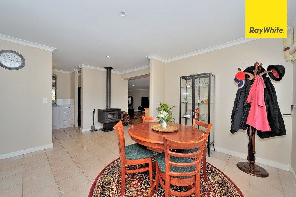 16 Patterson Drive, Middle Swan WA 6056, Middle Swan - Thumbnail 4