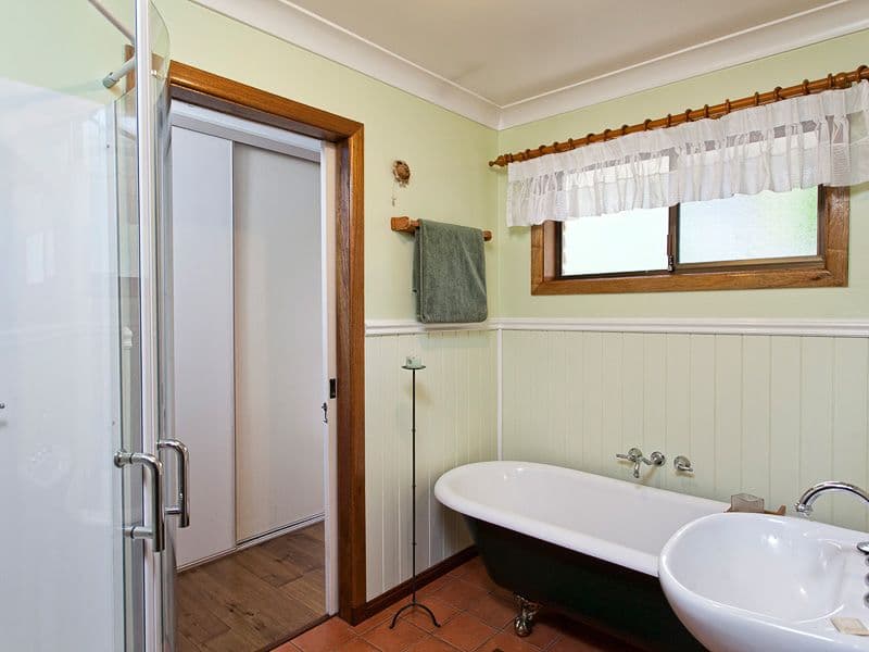 22 Trebonne Street, THE GAP QLD 4061, The Gap - Thumbnail 7