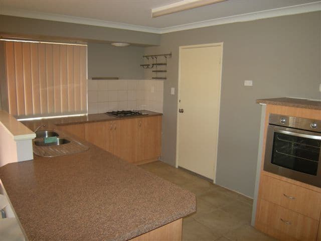 212 Tapper Road, ATWELL WA 6164, Atwell - Thumbnail 8