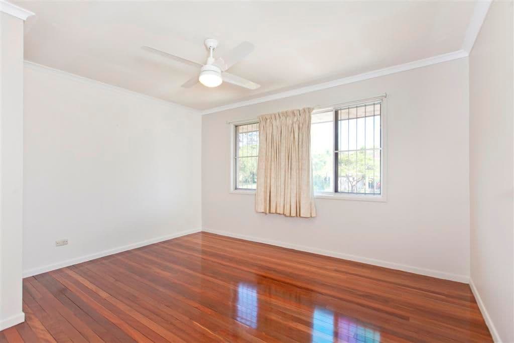 32 Fullerton Street, BIRKDALE QLD 4159, Birkdale - Thumbnail 5