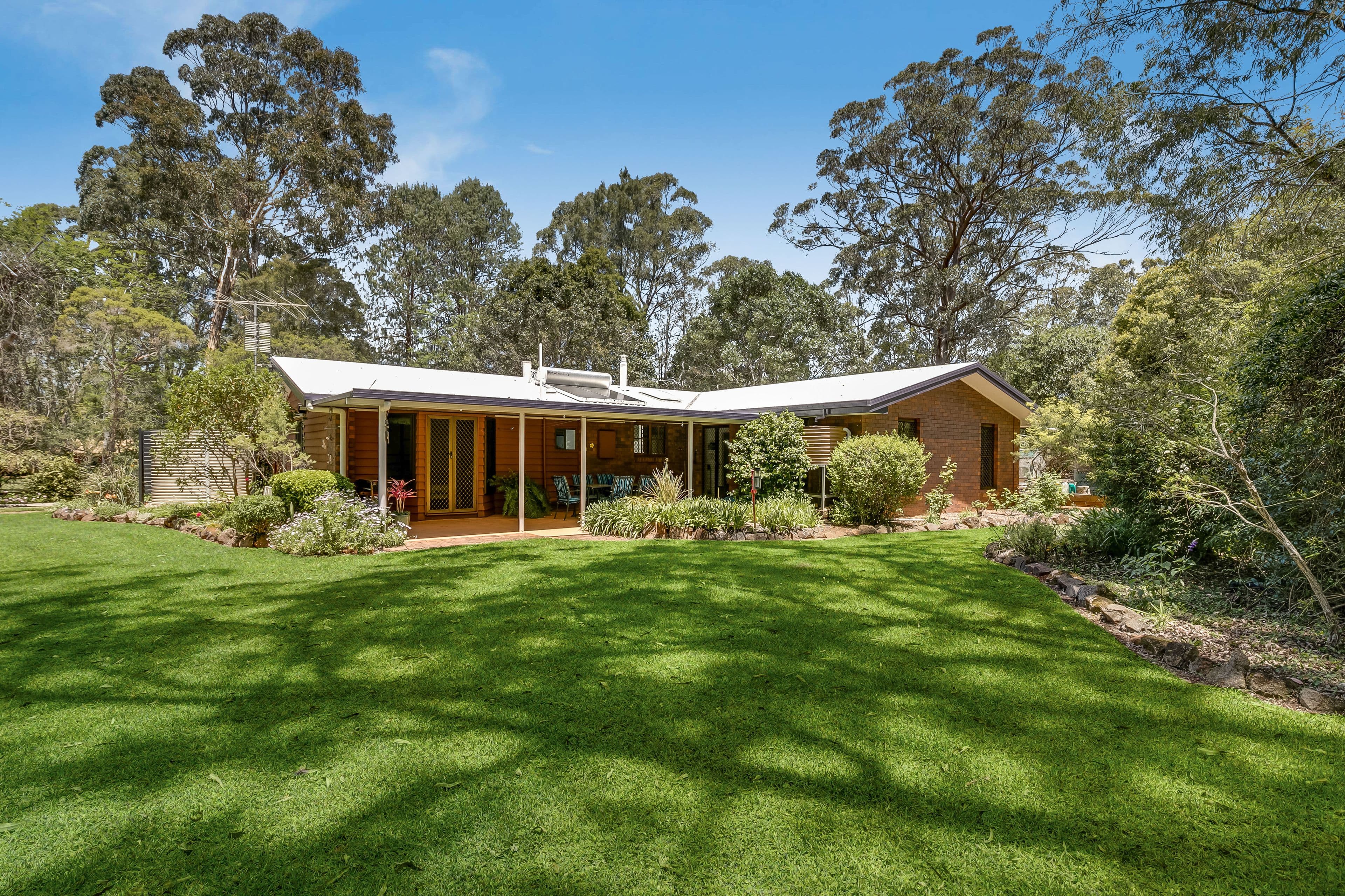11 Rees Drive, Highfields QLD 4352, Highfields - Thumbnail 2