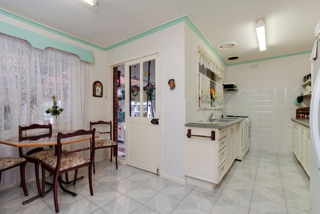 6 Pattanga Court, MORNINGTON VIC 3931, Mornington - Thumbnail 2