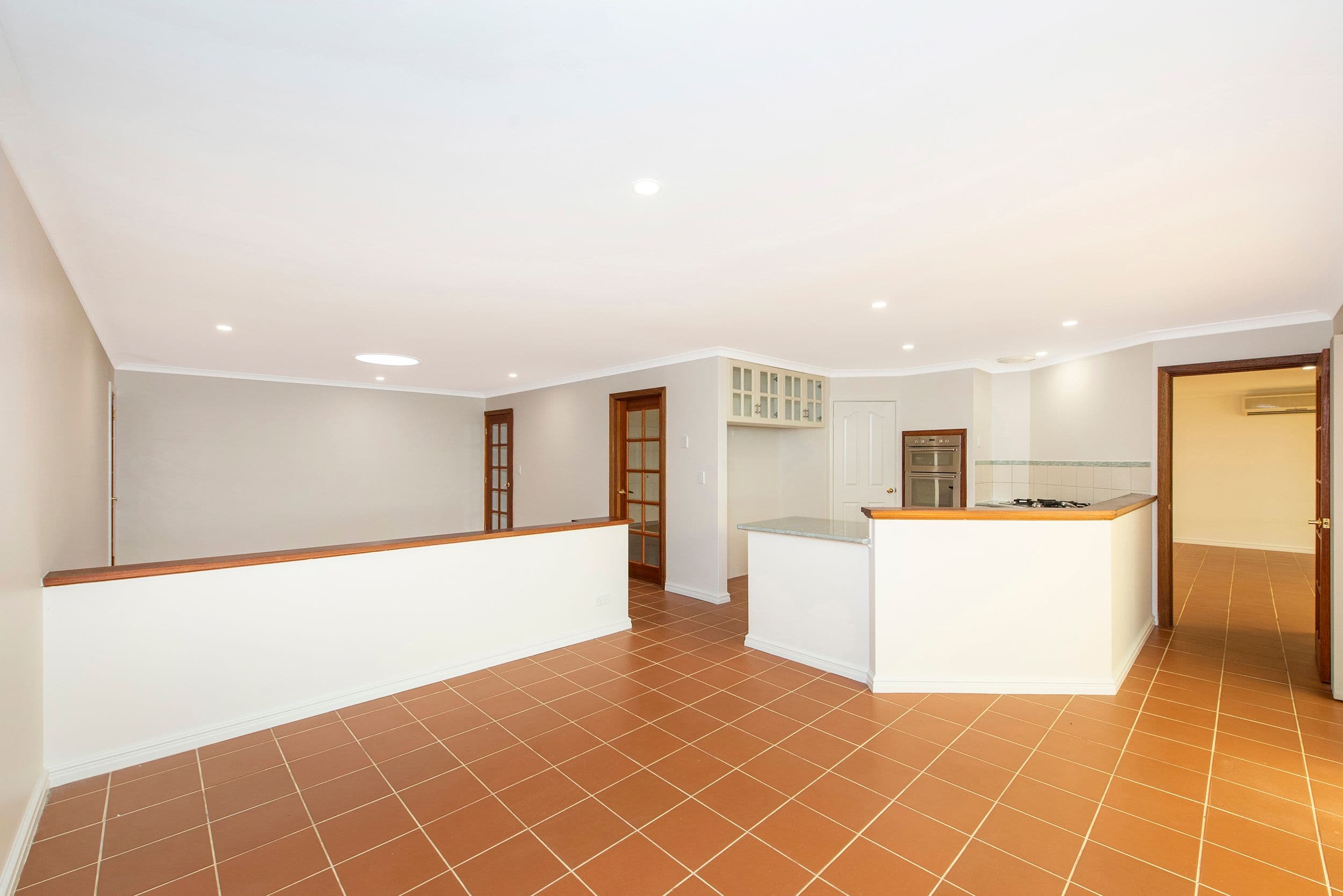 606 Safety Bay Road, Waikiki WA 6169, Waikiki - Thumbnail 2
