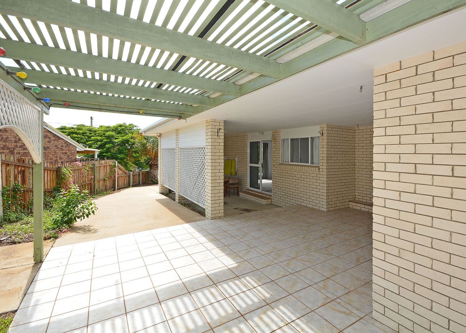 4 Diana Place, Urangan QLD 4655, Urangan - Thumbnail 2