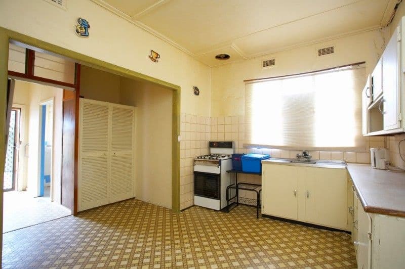 170 Liberty Parade, HEIDELBERG WEST VIC 3081, Heidelberg West - Thumbnail 2