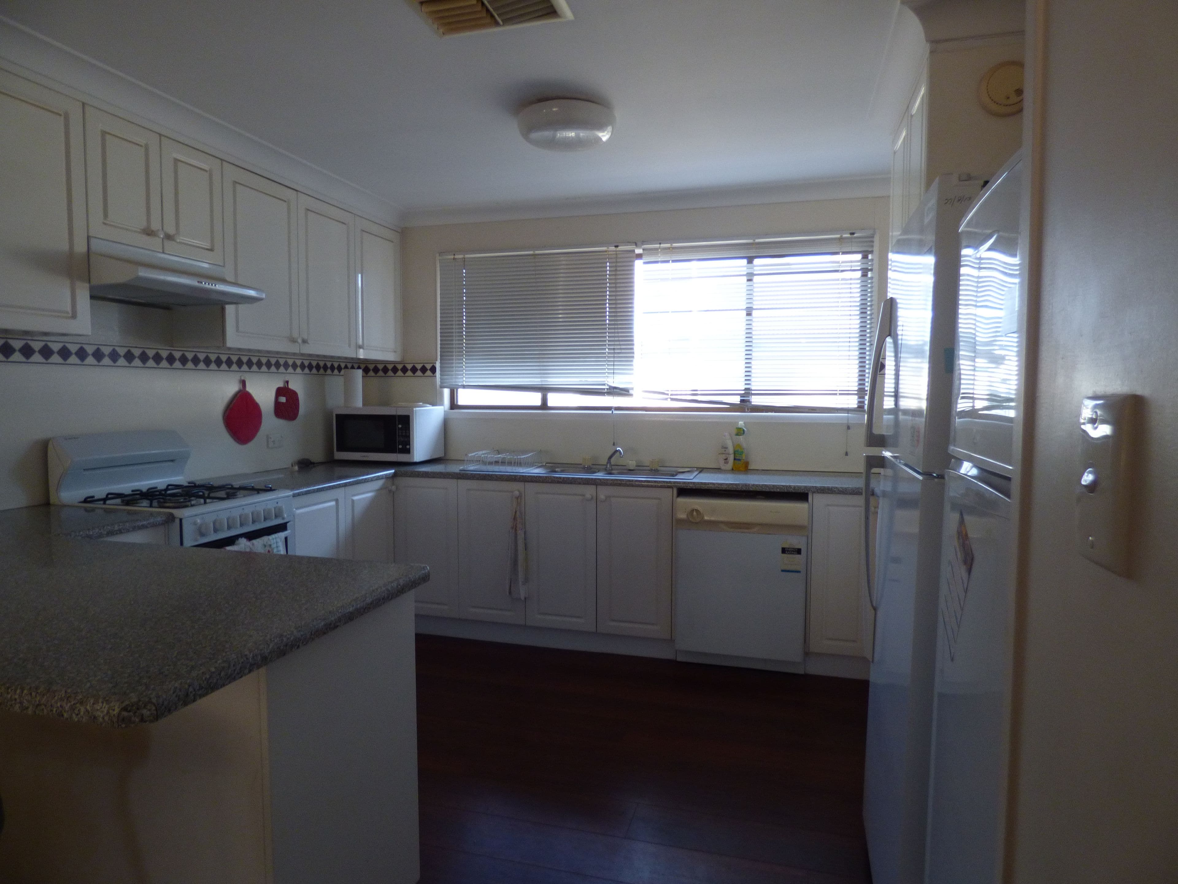 12 Feather Street, Roma QLD 4455, Roma - Thumbnail 4
