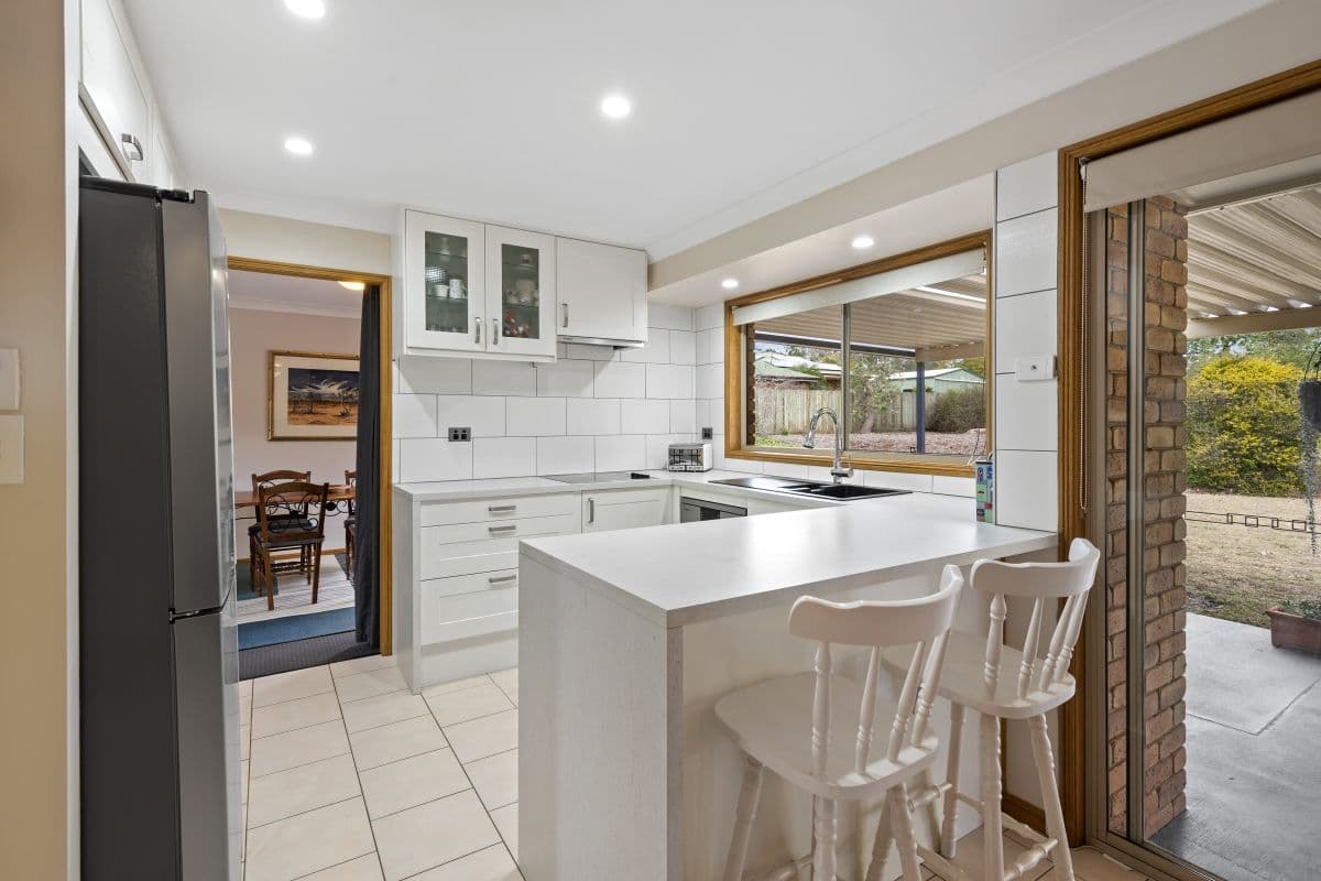 16 Blue Gum Drive, Highfields QLD 4352, Highfields - Thumbnail 4