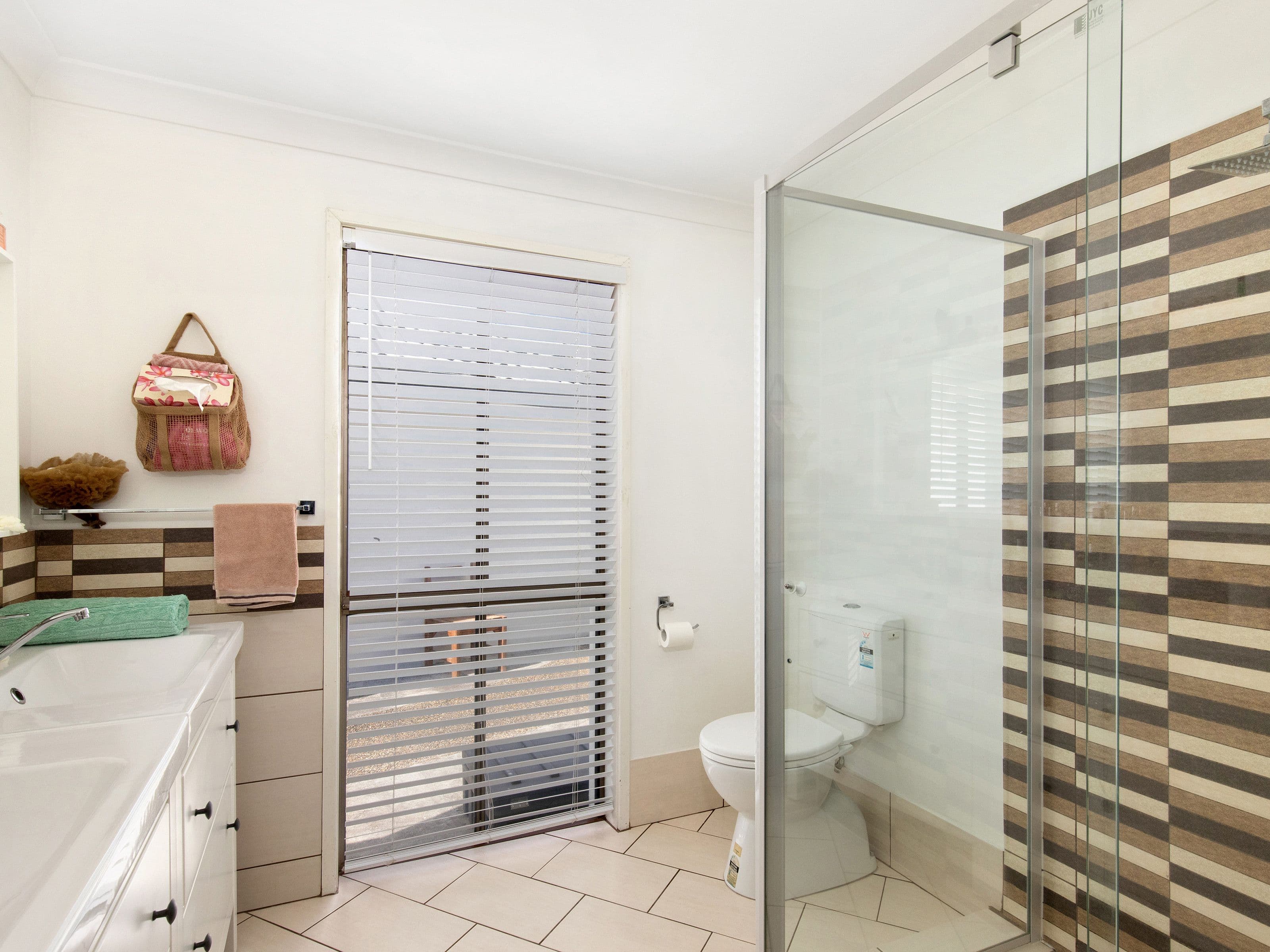 10 Tanunda Drive, Helensvale QLD 4212, Helensvale - Thumbnail 7