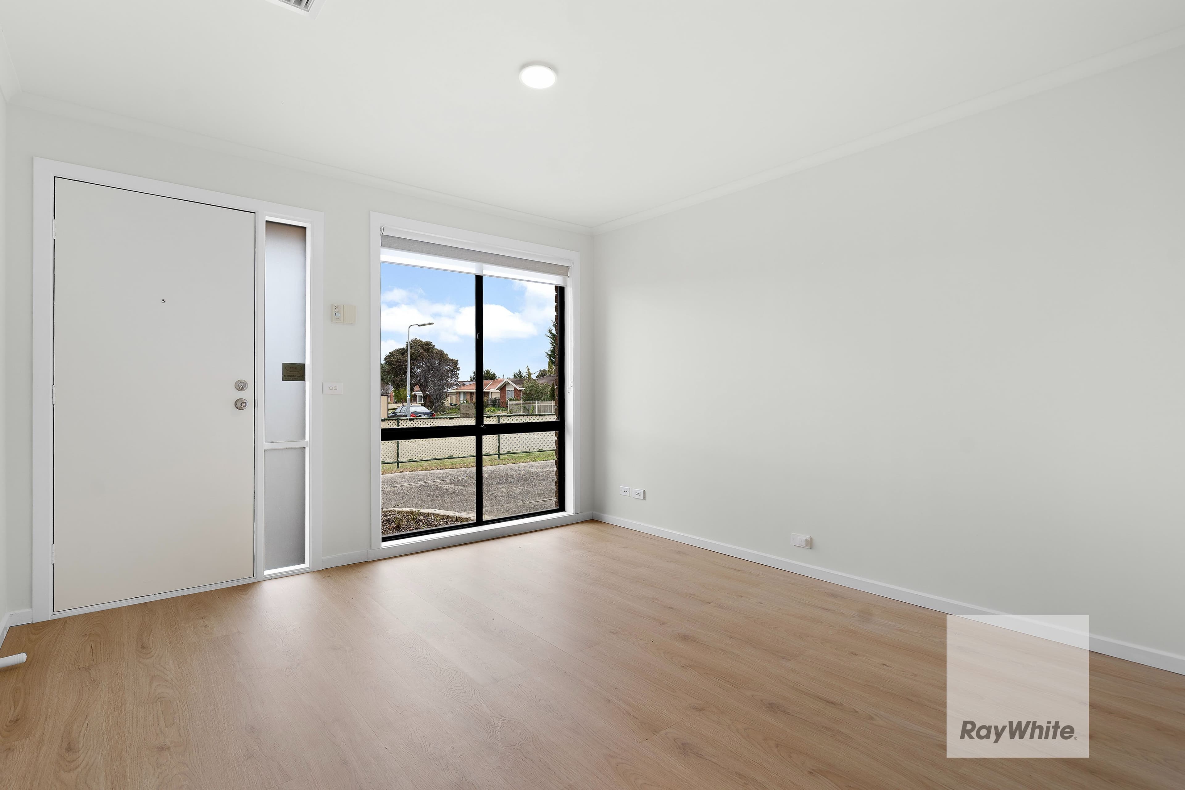 2 Themeda Court, Delahey VIC 3037, Delahey - Thumbnail 4