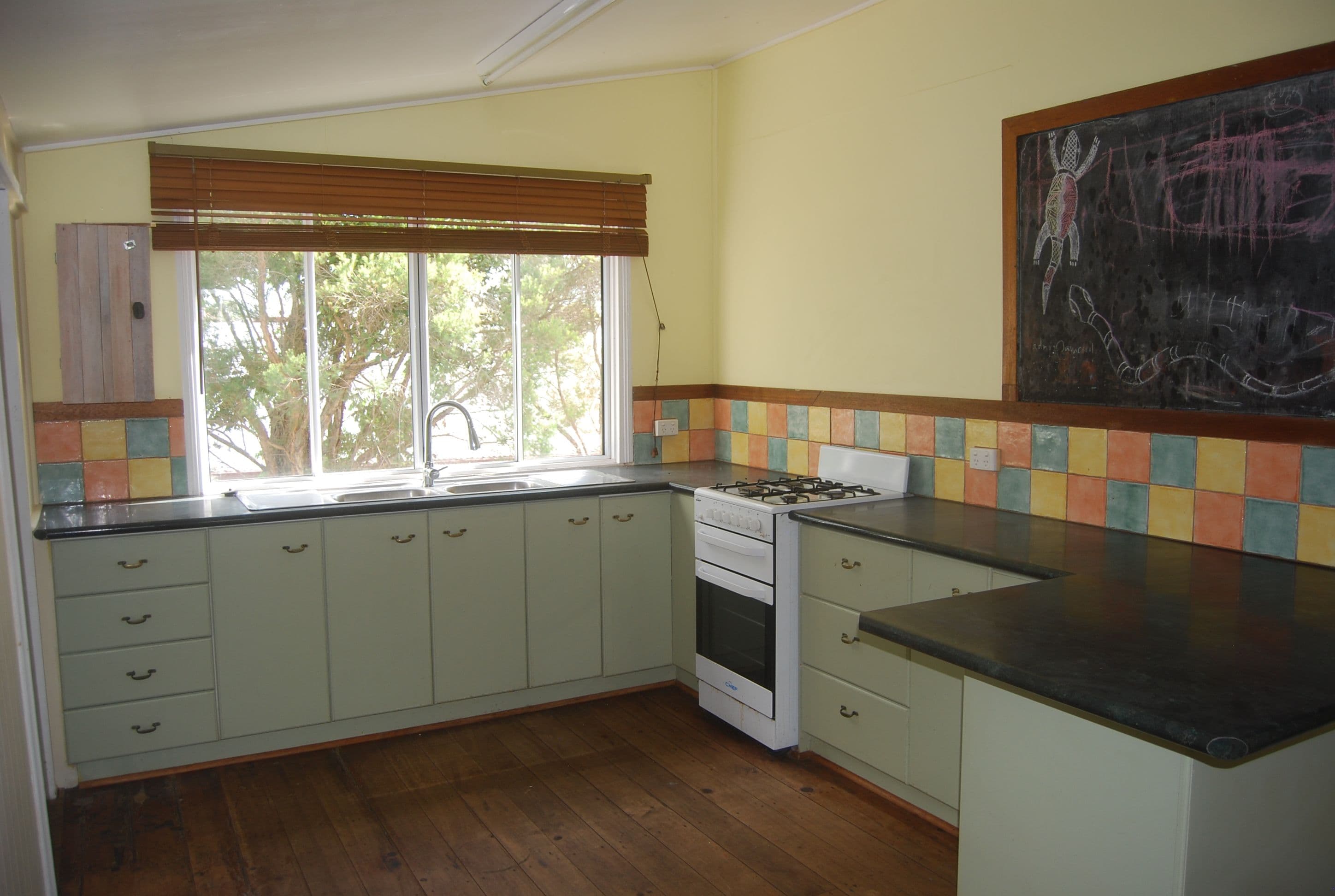 19 James Street, Lowood QLD 4311, Lowood - Thumbnail 3