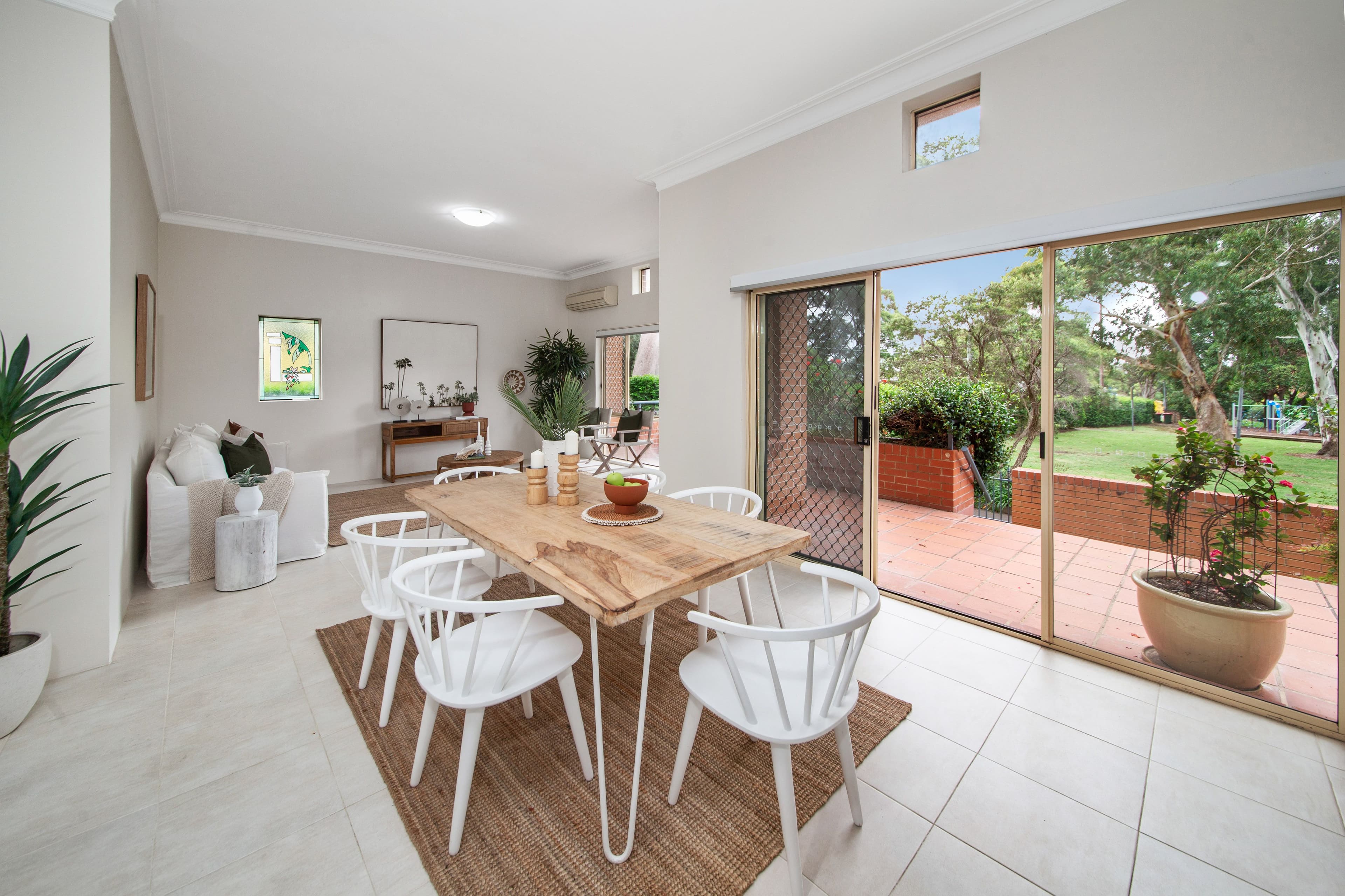 206-208 Willarong Road, Caringbah NSW 2229, Caringbah - Thumbnail 2
