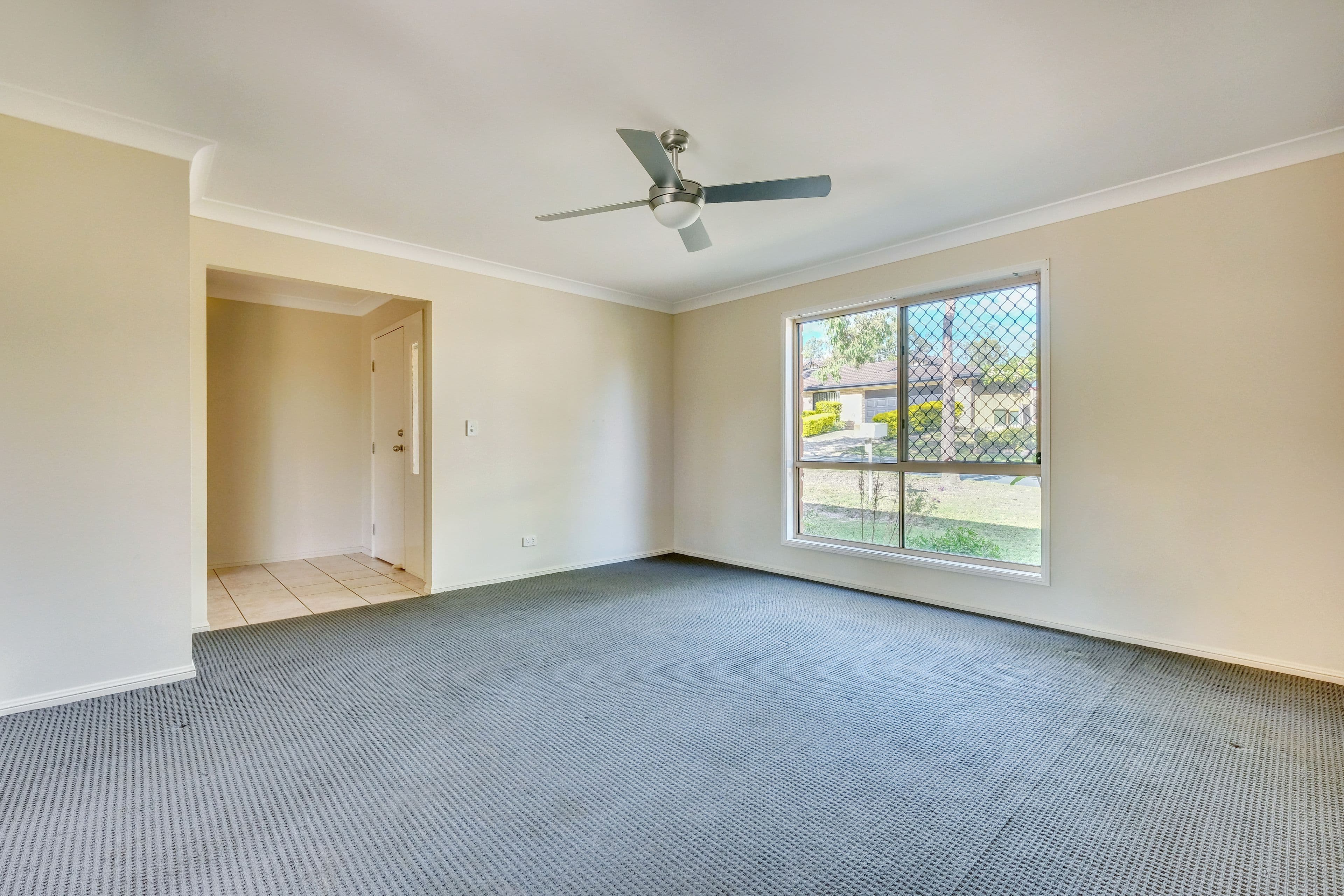 33 Jubilee Avenue, Forest Lake QLD 4078, Forest Lake - Thumbnail 2