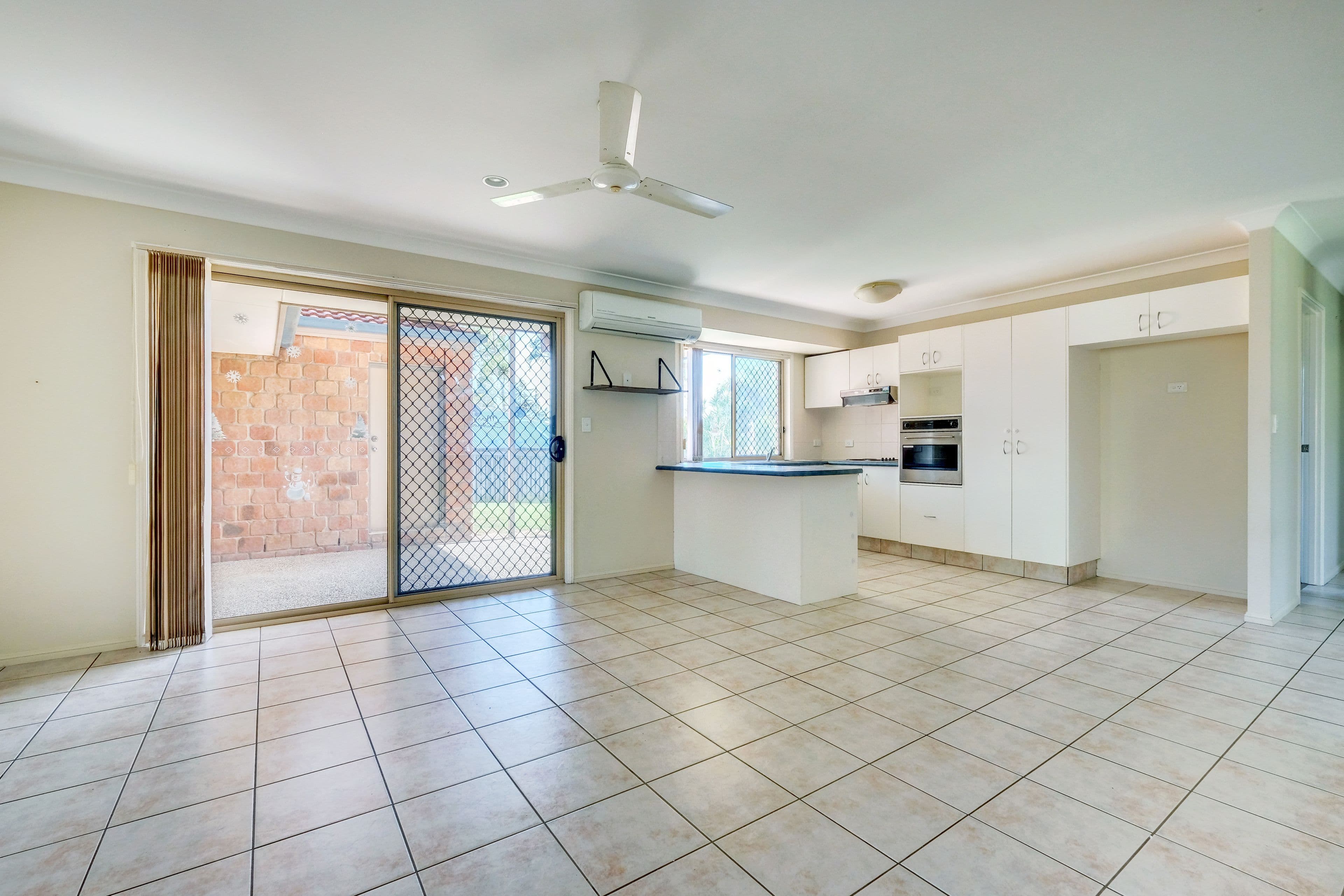 33 Jubilee Avenue, Forest Lake QLD 4078, Forest Lake - Thumbnail 3