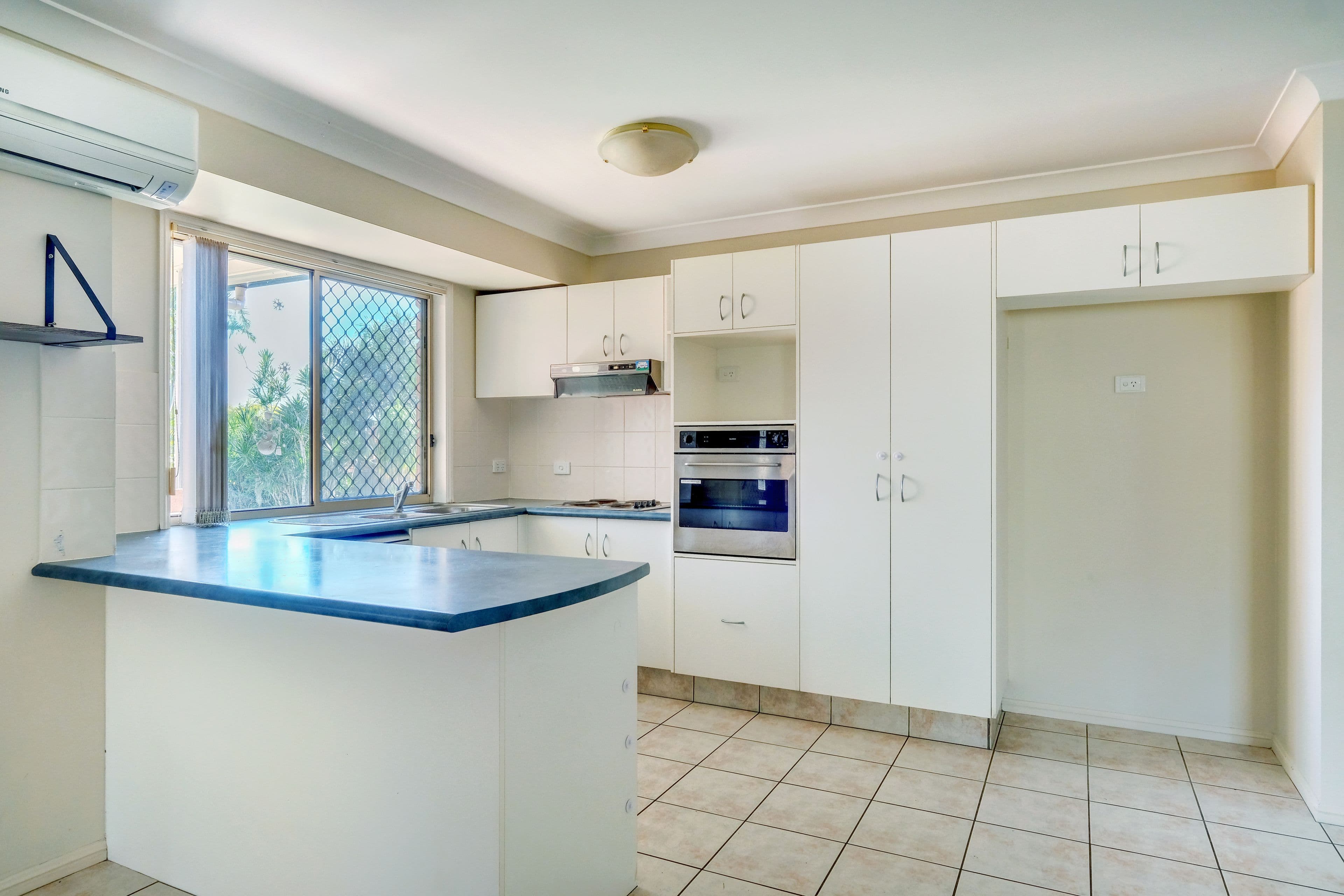 33 Jubilee Avenue, Forest Lake QLD 4078, Forest Lake - Thumbnail 4