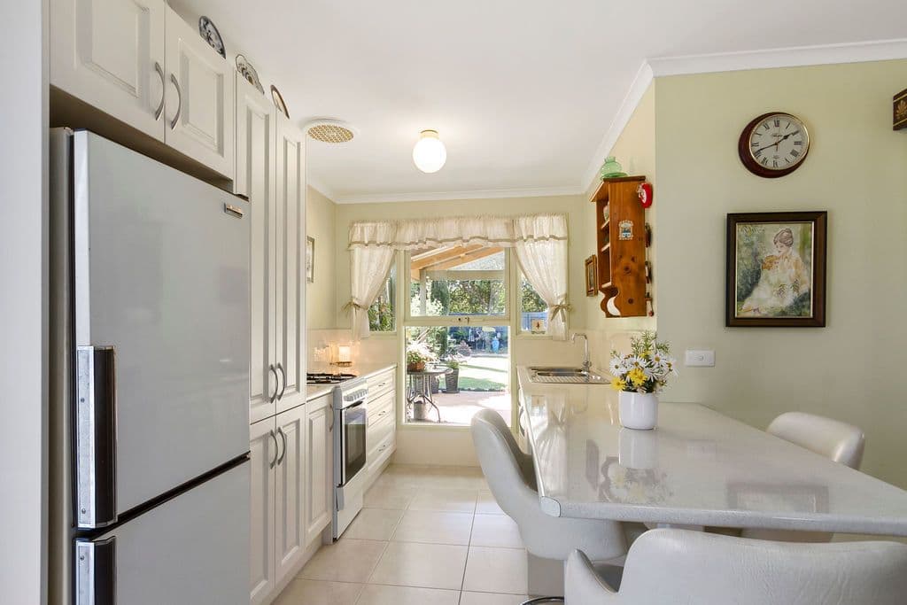 215 Dandelion Drive, Rowville VIC 3178, Rowville - Thumbnail 3