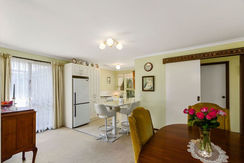 215 Dandelion Drive, Rowville VIC 3178, Rowville - Thumbnail 4