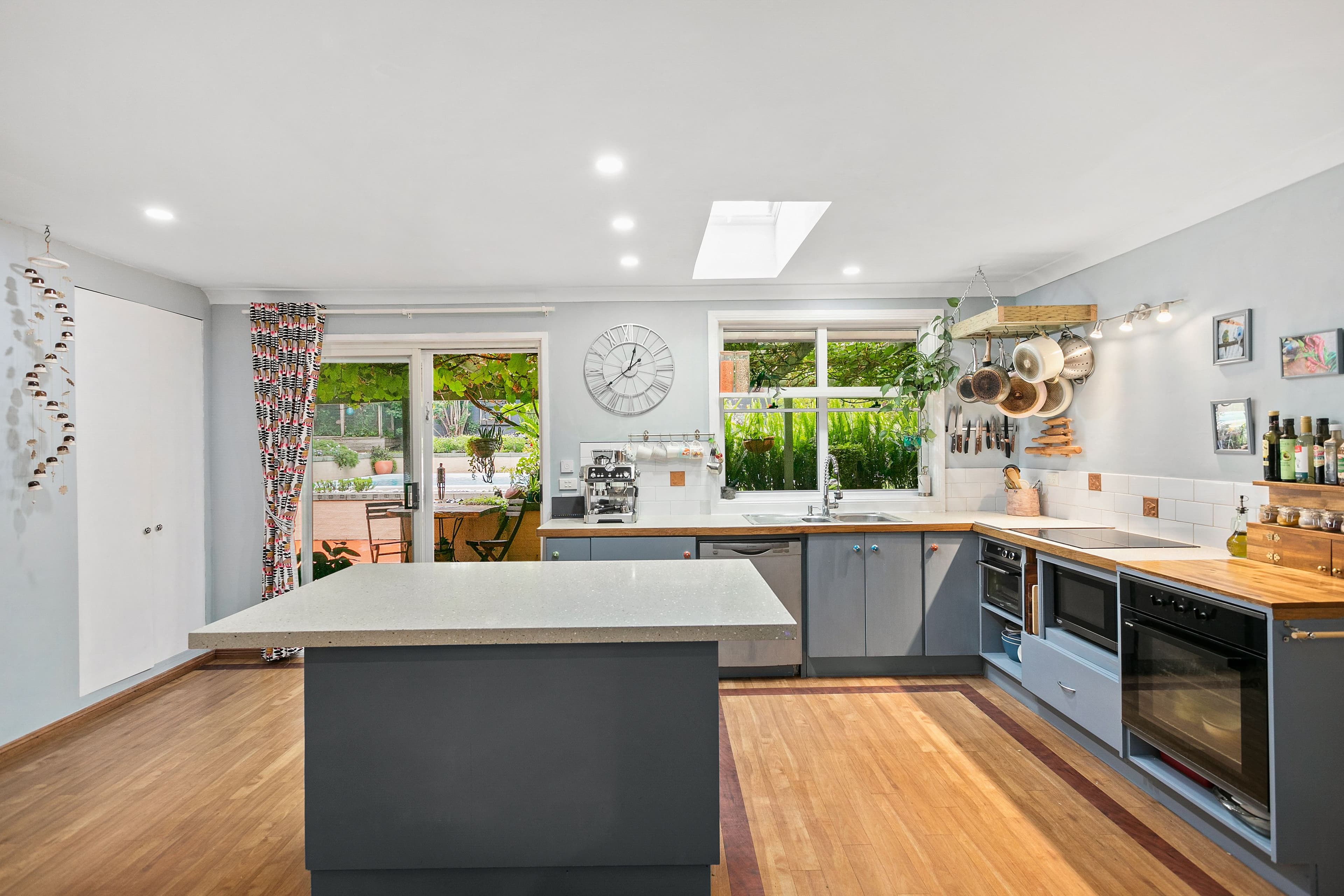 11 Govett Crescent, Figtree NSW 2525, Figtree - Thumbnail 2
