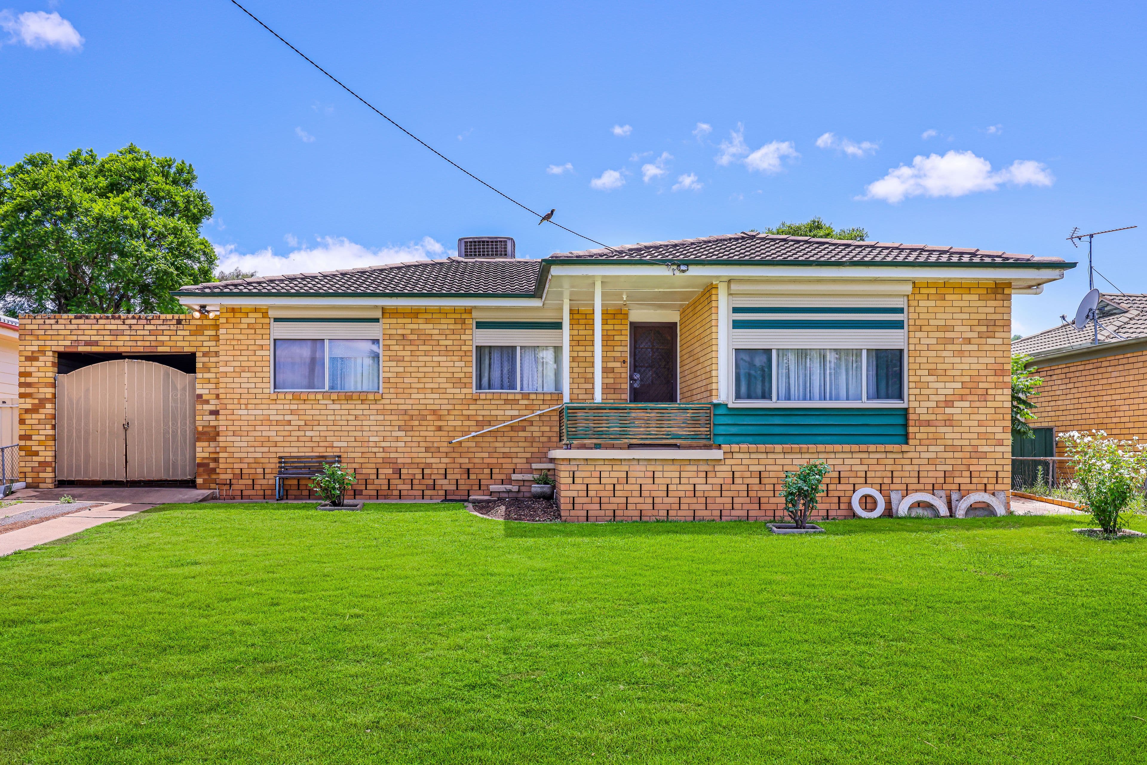26 Manilla Road, Tamworth NSW 2340, Oxley Vale - Image 1