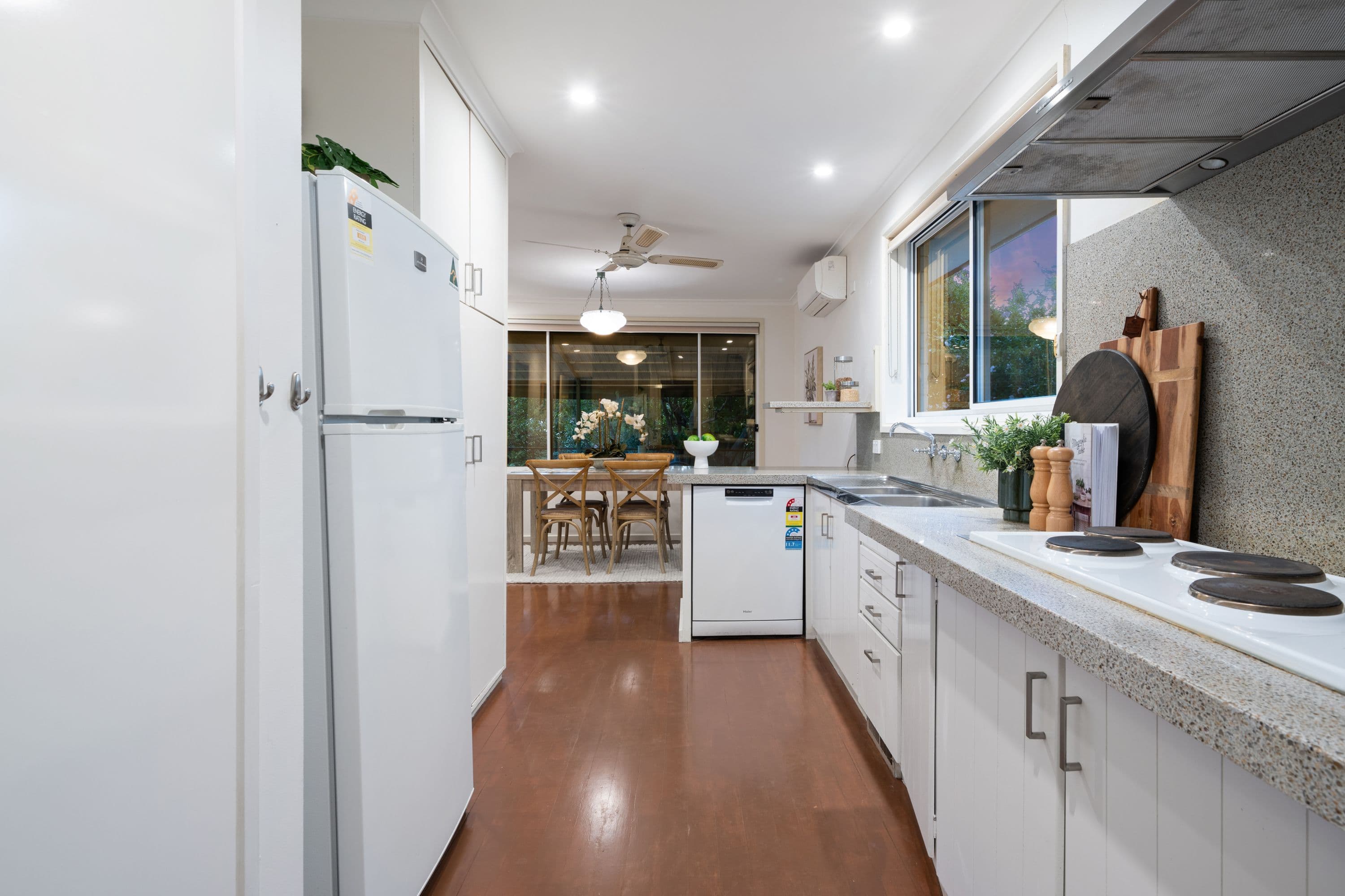 22 Shumack Street, Weetangera ACT 2614, Weetangera - Thumbnail 4