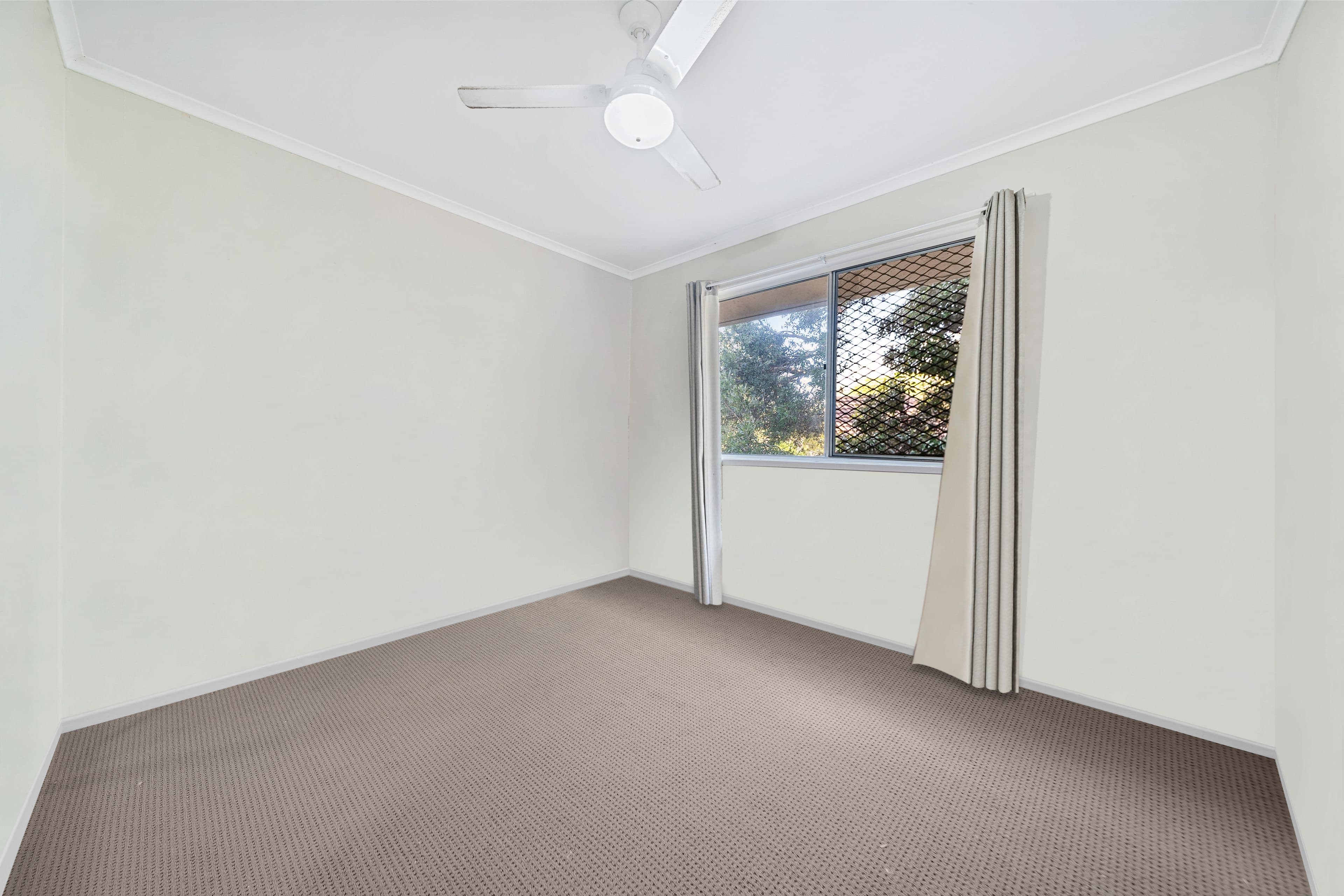 7 Dorsey Crescent, Bundamba QLD 4304, Bundamba - Thumbnail 5