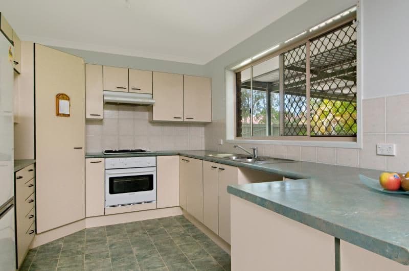 11 Avondale Place, LITTLE MOUNTAIN QLD 4551, Little Mountain - Thumbnail 2