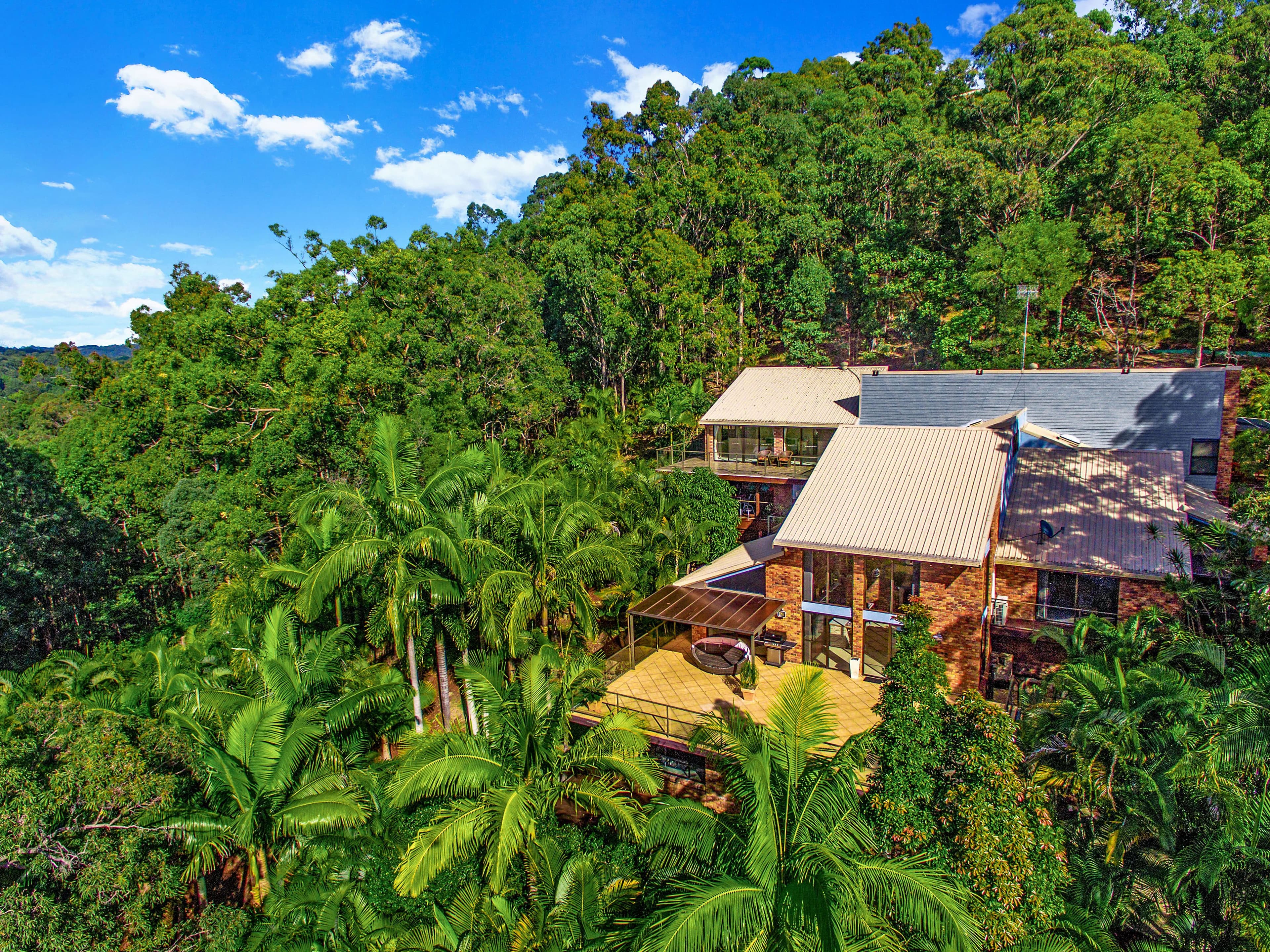 208 Tierney Drive, Currumbin Waters QLD 4223, Currumbin Waters - Thumbnail 2
