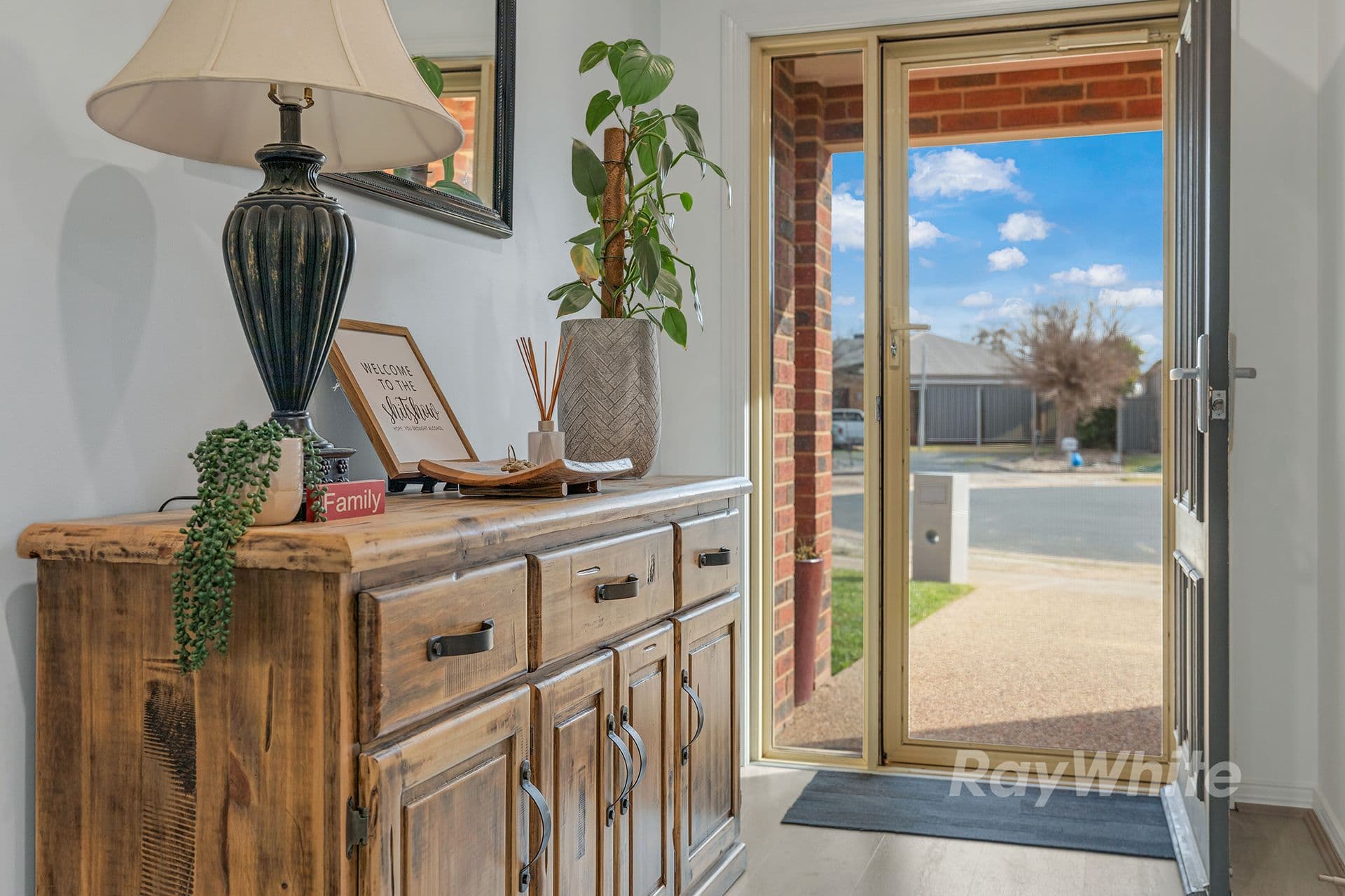 2 Westin Place, Echuca VIC 3564, Echuca - Thumbnail 4