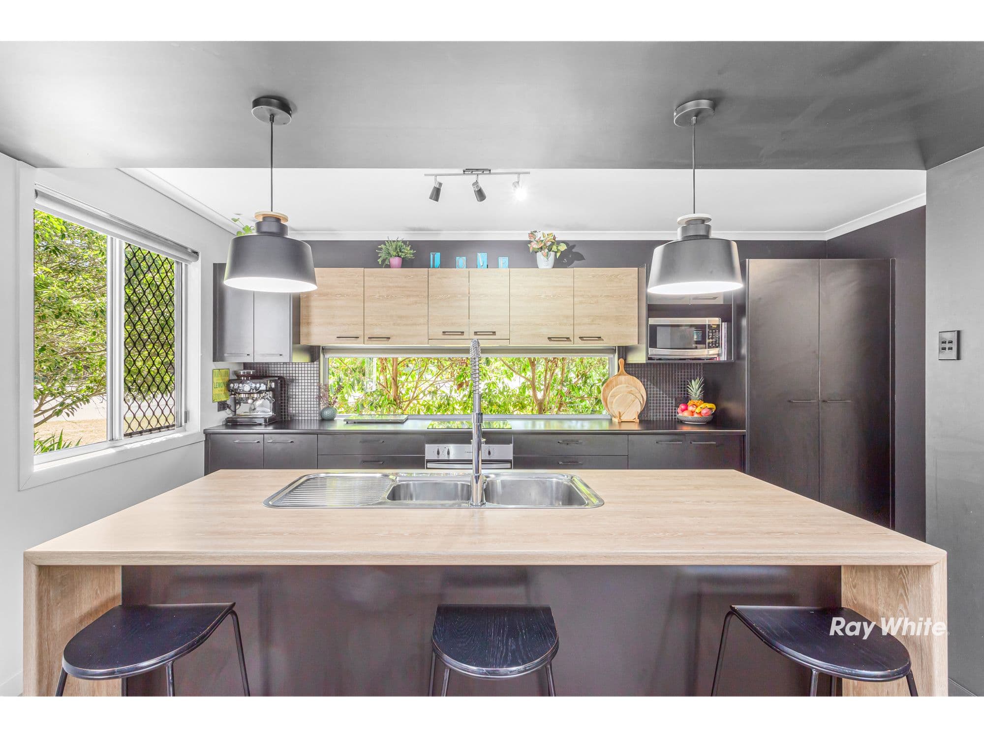 183 Farnborough Road, Yeppoon QLD 4703, Yeppoon - Thumbnail 5