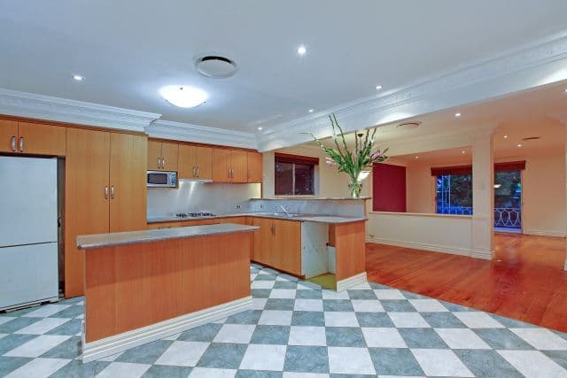 1095 High Street, RESERVOIR VIC 3073, Reservoir - Thumbnail 4