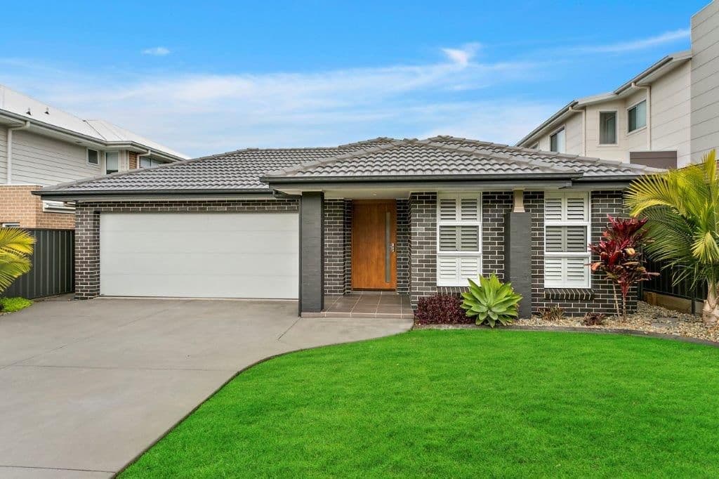 22 Elizabeth Circuit, Flinders NSW 2529, Flinders - Image 1