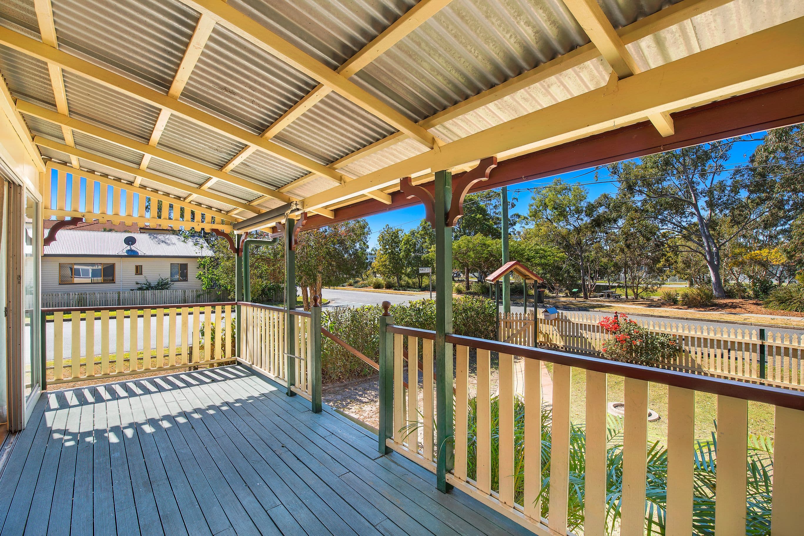 5 Humpybong Esplanade, Redcliffe QLD 4020, Redcliffe - Thumbnail 2