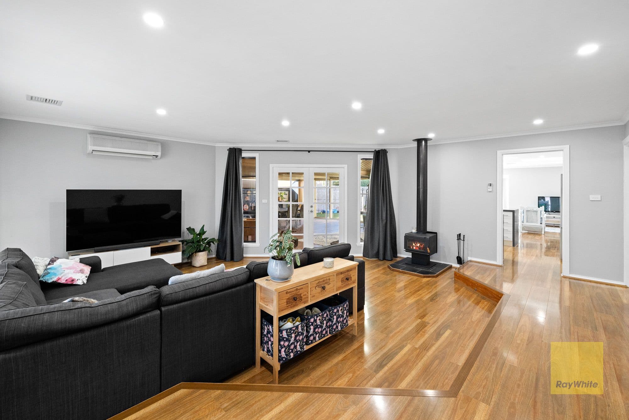 53 Wildflower Crescent, Hoppers Crossing VIC 3029, Hoppers Crossing - Thumbnail 3