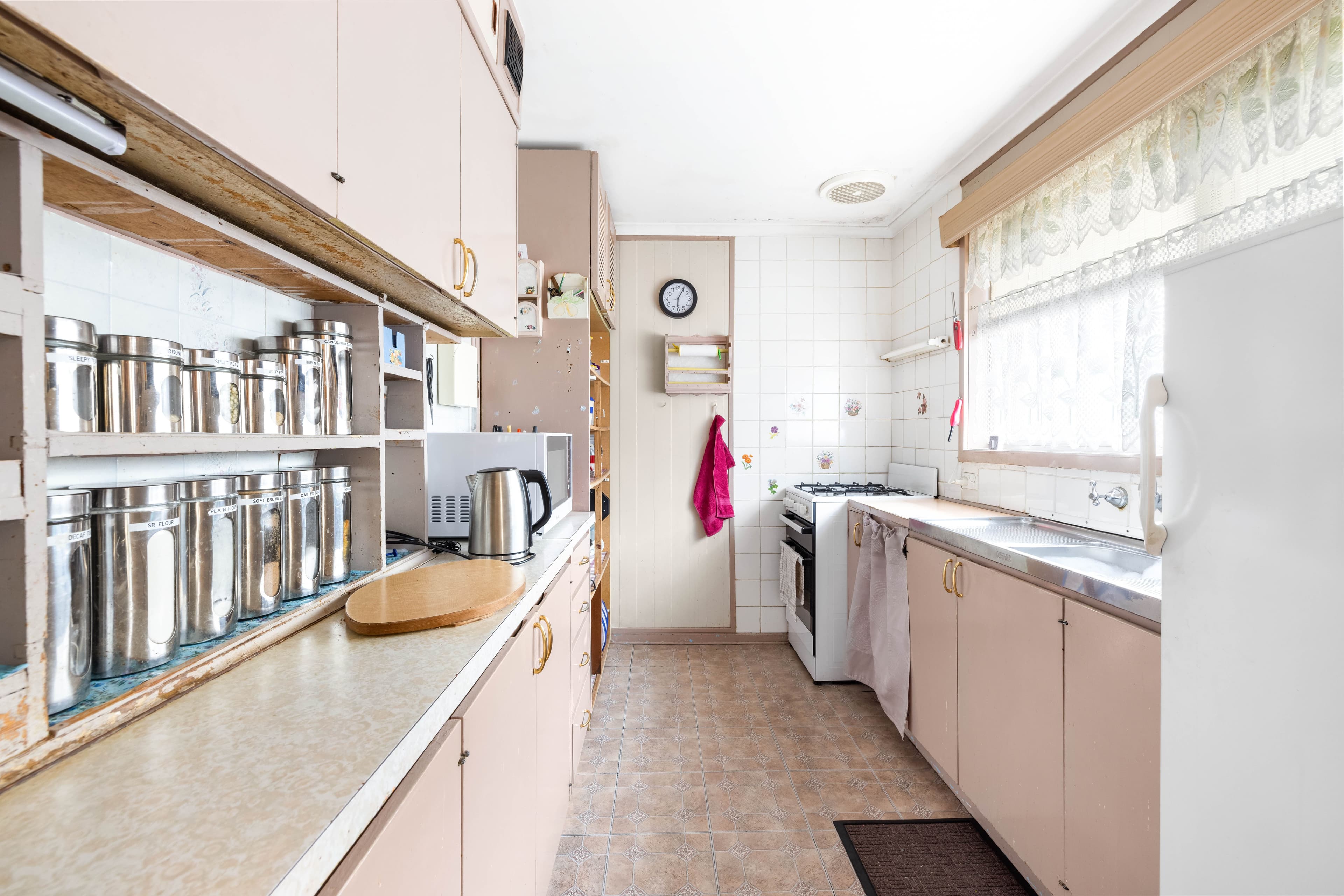21 Katandra Crescent, Broadmeadows VIC 3047, Broadmeadows - Thumbnail 2