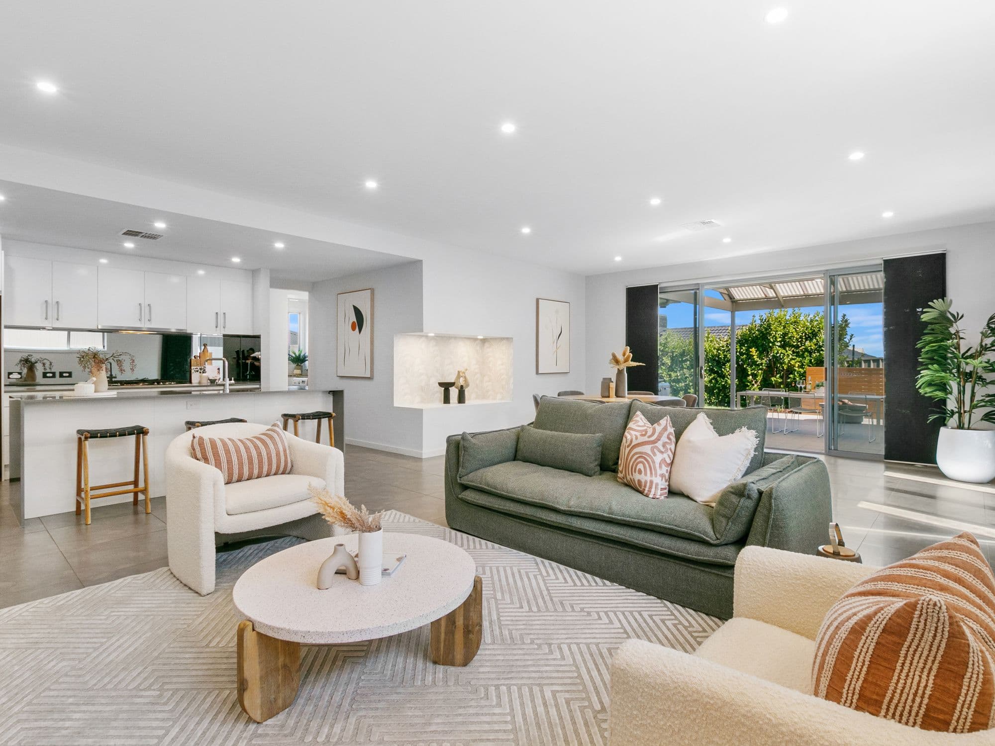 14 Queenscliff Drive, Seaford Rise SA 5169, Seaford Rise - Thumbnail 2