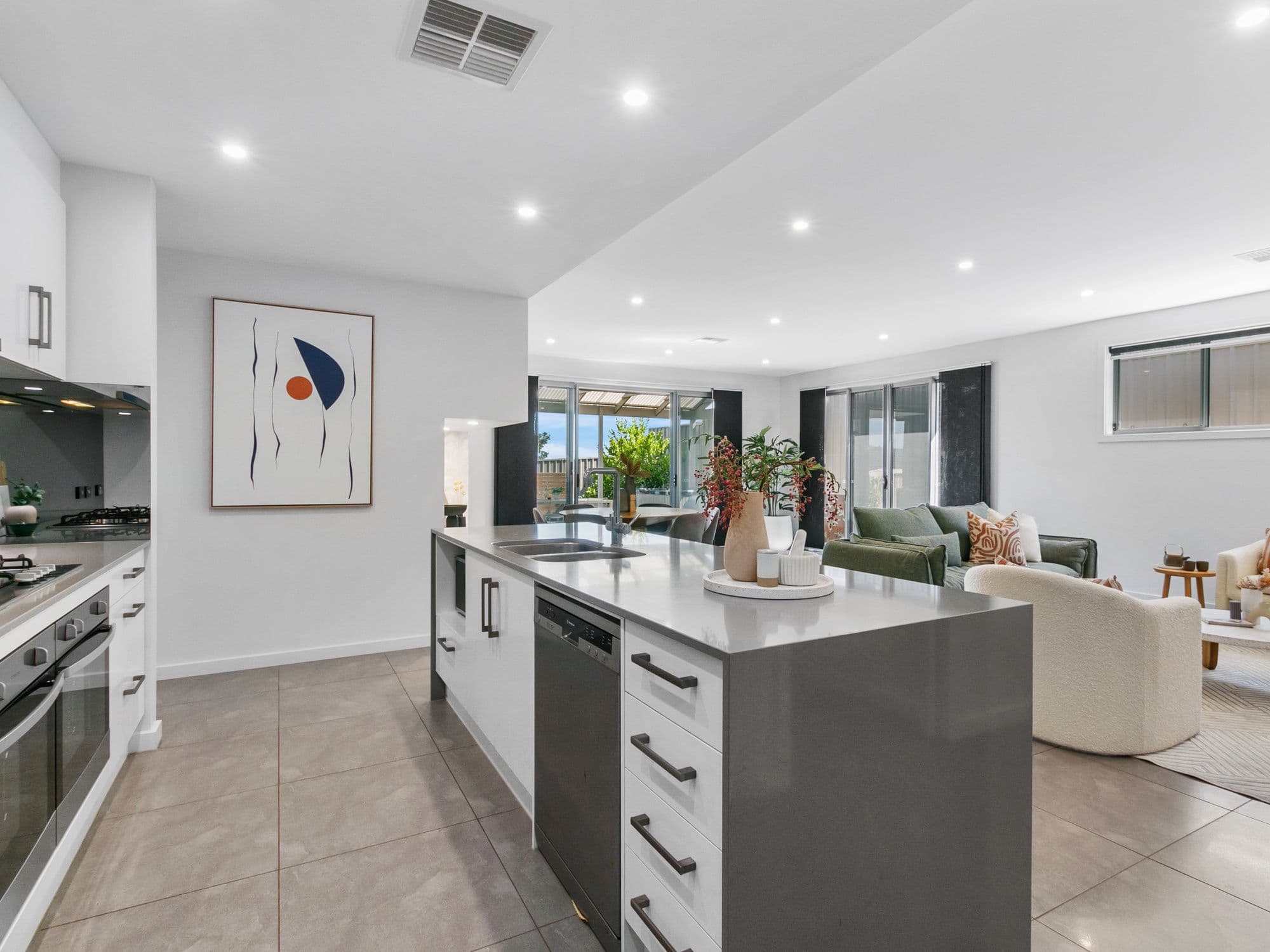 14 Queenscliff Drive, Seaford Rise SA 5169, Seaford Rise - Thumbnail 6