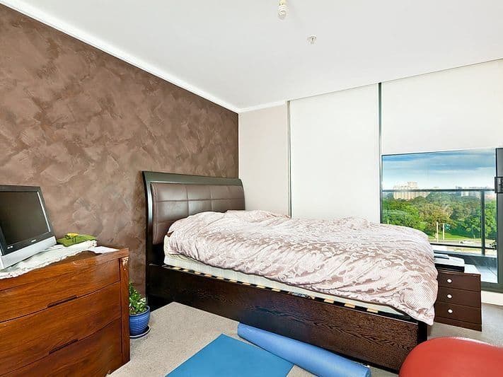 702/35A Arncliffe Street, Wolli Creek - Thumbnail 4