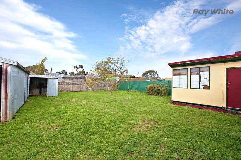 13 Donald Street, LAVERTON VIC 3028, Laverton - Thumbnail 2