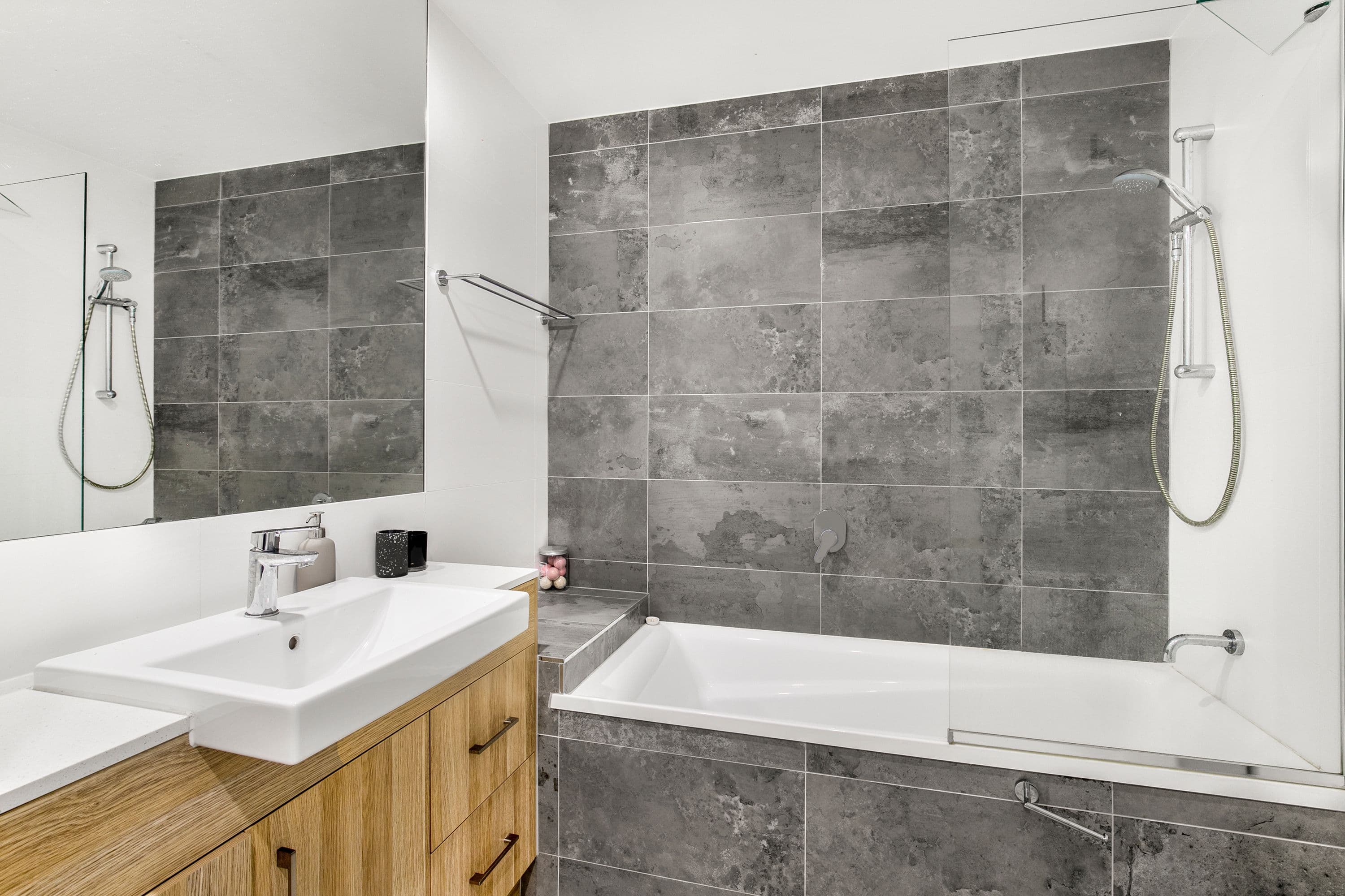 61 Ellen Street, Oxley QLD 4075, Oxley - Thumbnail 5