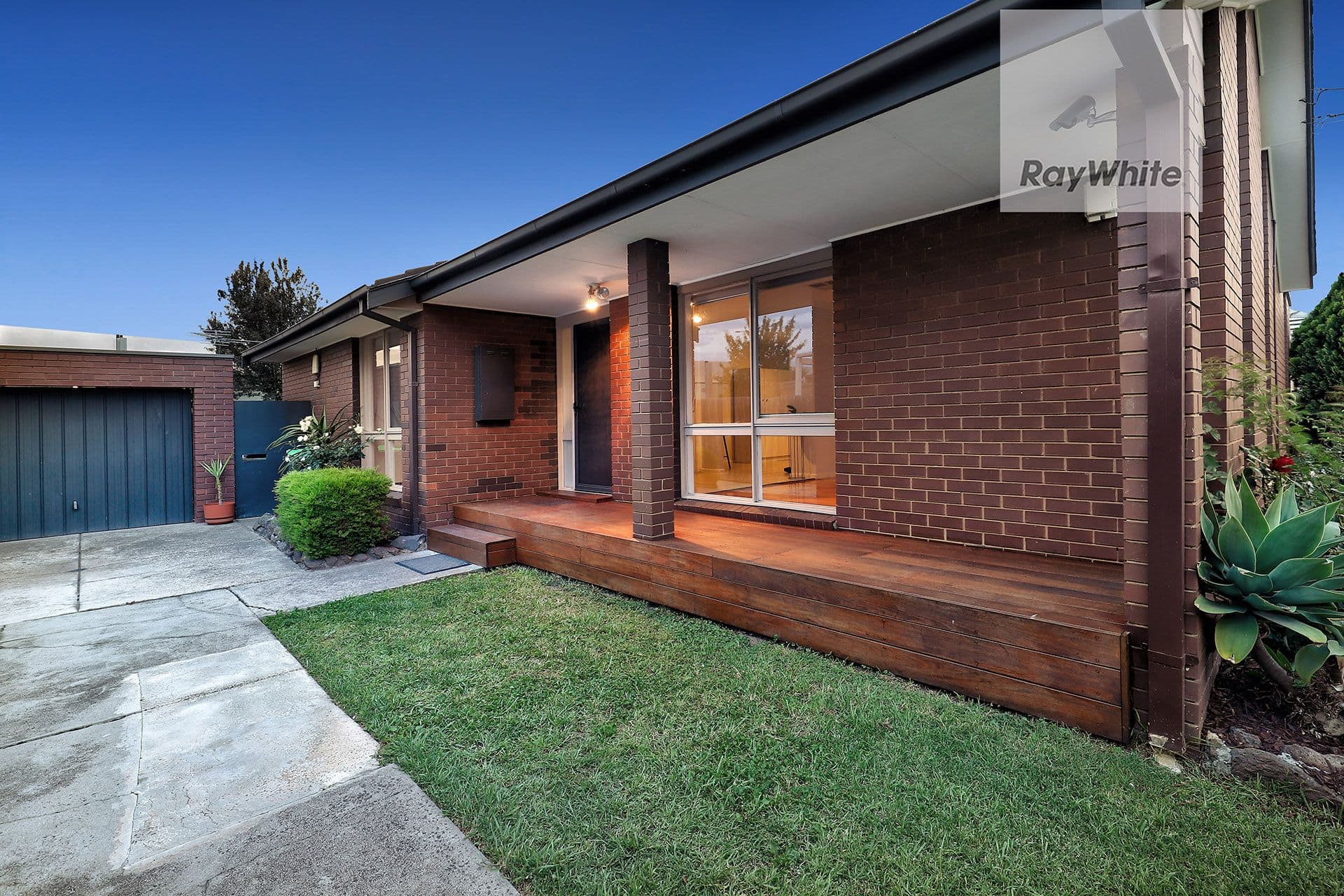 22 Samara Grove, Gladstone Park VIC 3043, Gladstone Park - Thumbnail 2