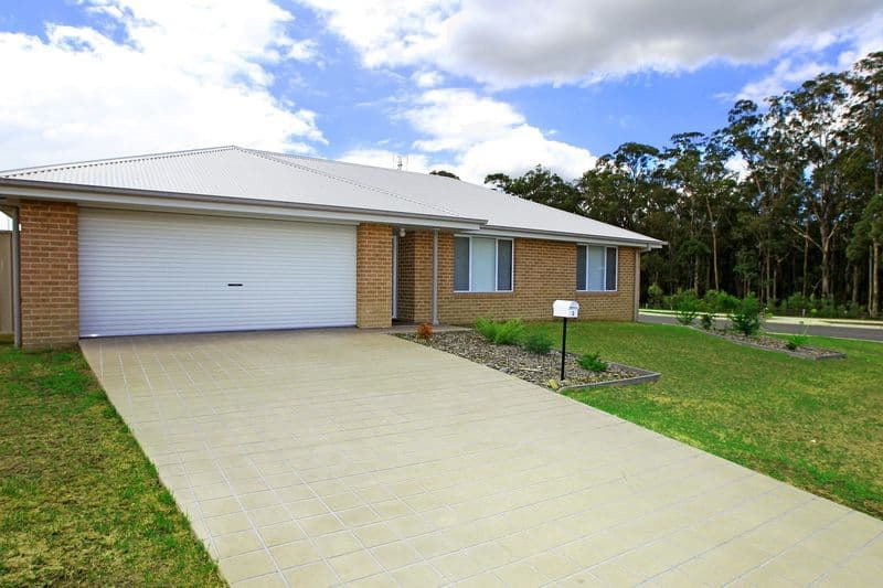 2 Nutans Crest, WORRIGEE NSW 2540, Worrigee - Image 1