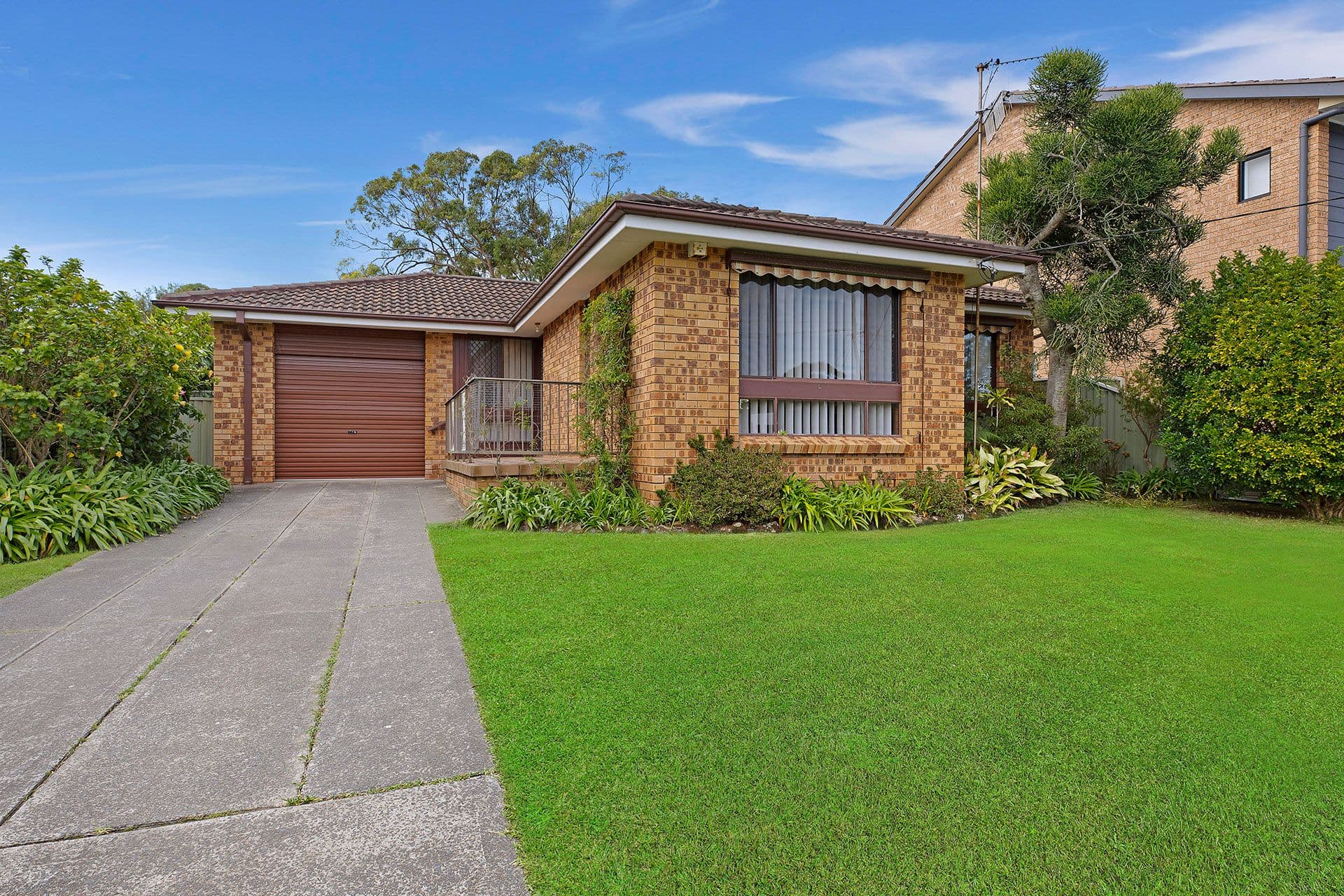 11 Marlowe Road, Bateau Bay NSW 2261, Bateau Bay - Image 1