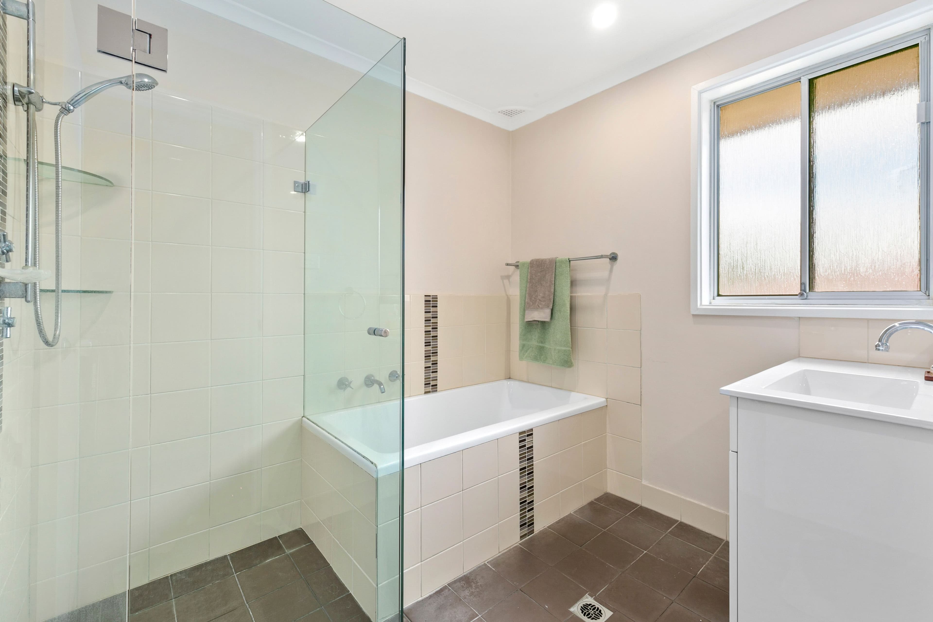 26 Rearden Avenue, Kings Langley NSW 2147, Kings Langley - Thumbnail 6