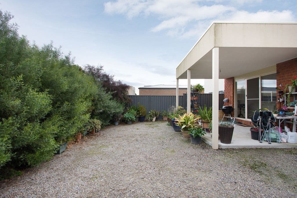 50 Edgeware Close, Pakenham VIC 3810, Pakenham - Thumbnail 8