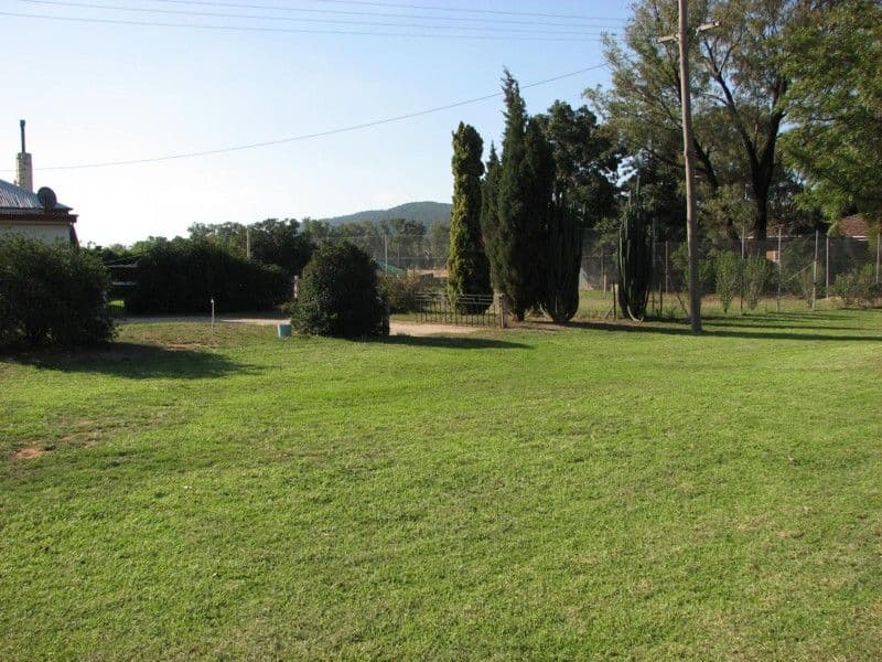 27 Grevillea Avenue, EUGOWRA NSW 2806, Eugowra - Thumbnail 2