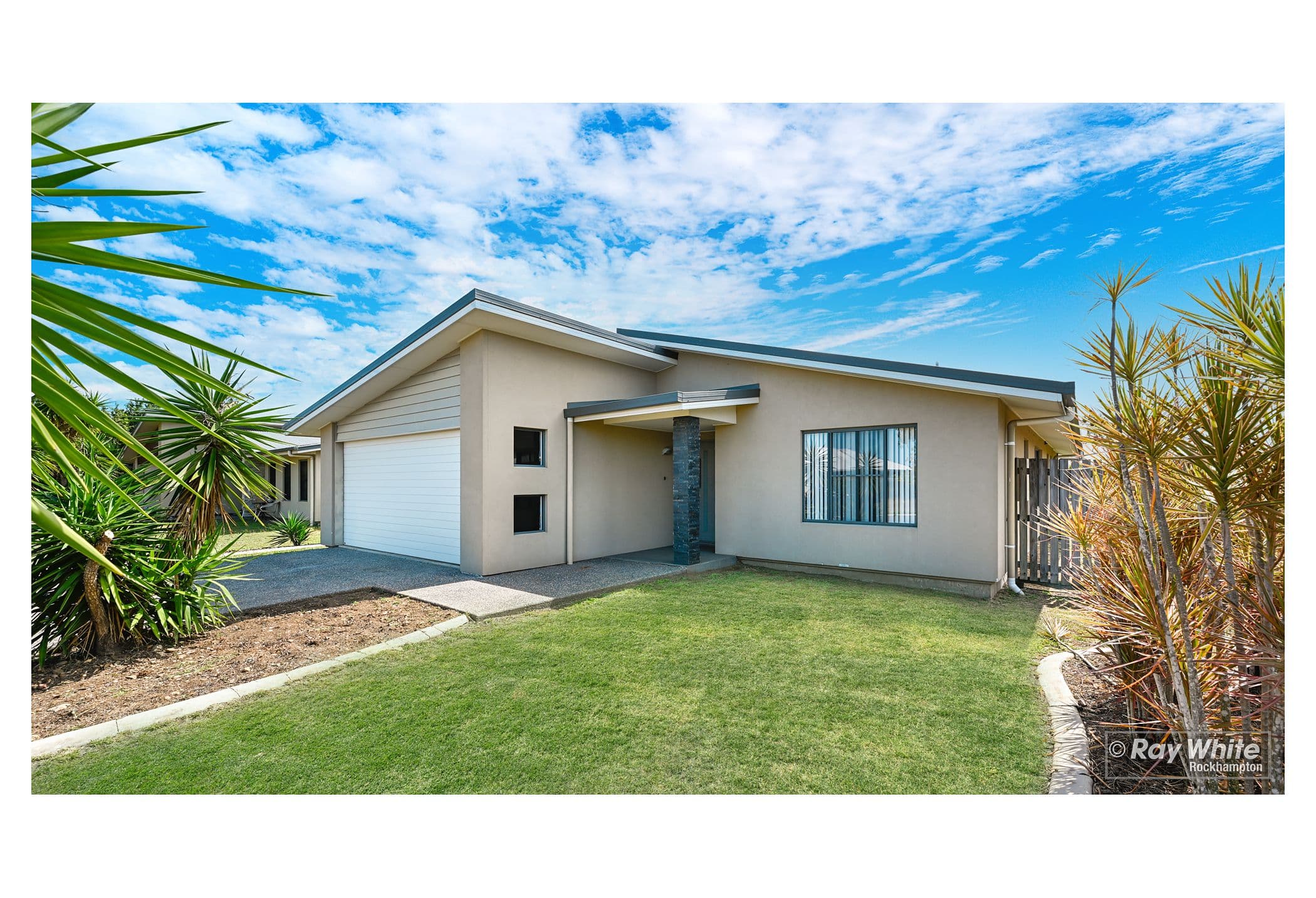 11 Lusitano Way, Clyde North - Image 1