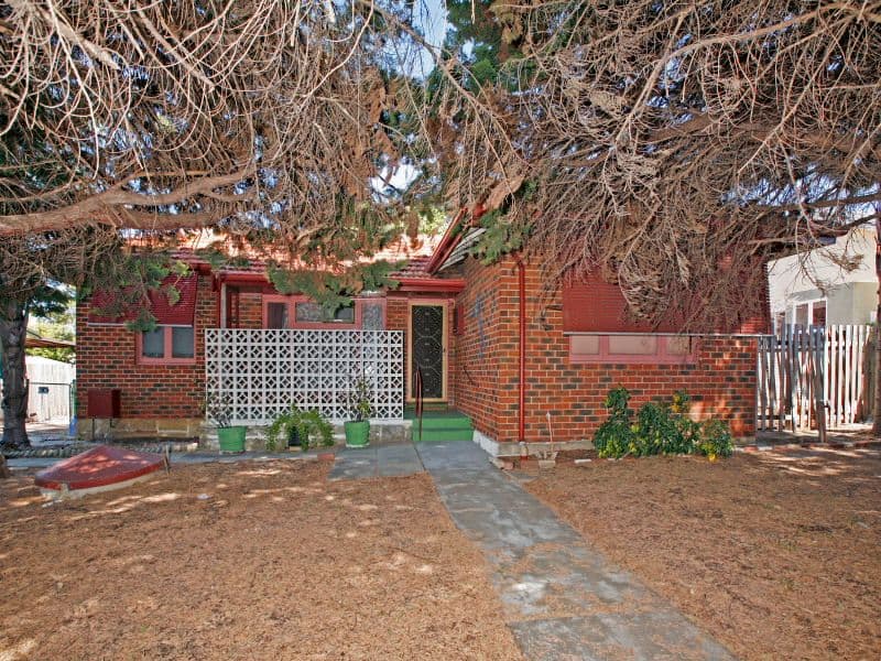 84 Broun Avenue, EMBLETON WA 6062, Embleton - Thumbnail 2