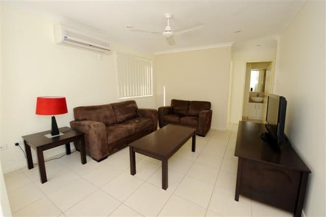 57 Barney Street, GLADSTONE QLD 4680, Gladstone - Thumbnail 3