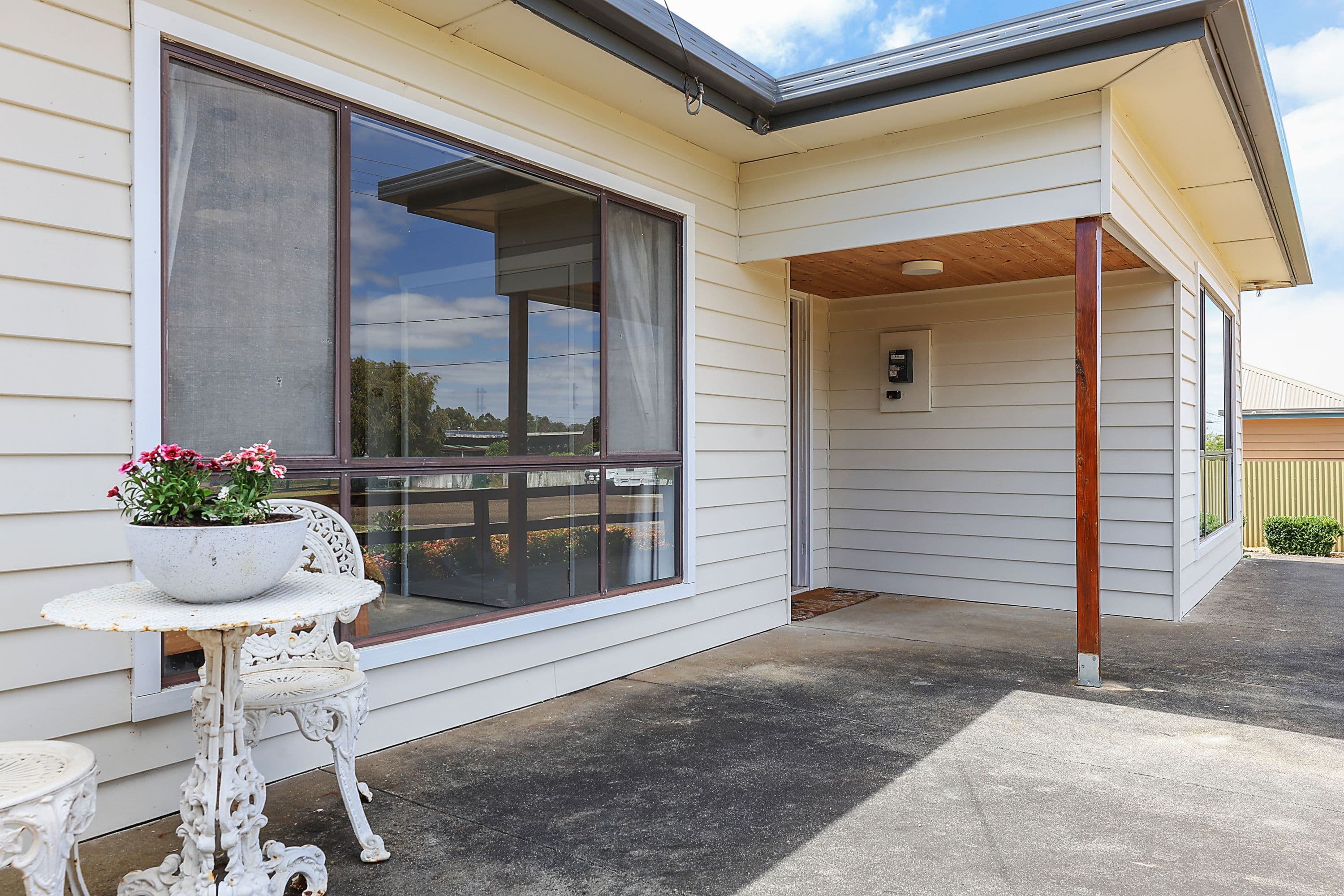 10 Smith Street, Cobden VIC 3266, Cobden - Thumbnail 2