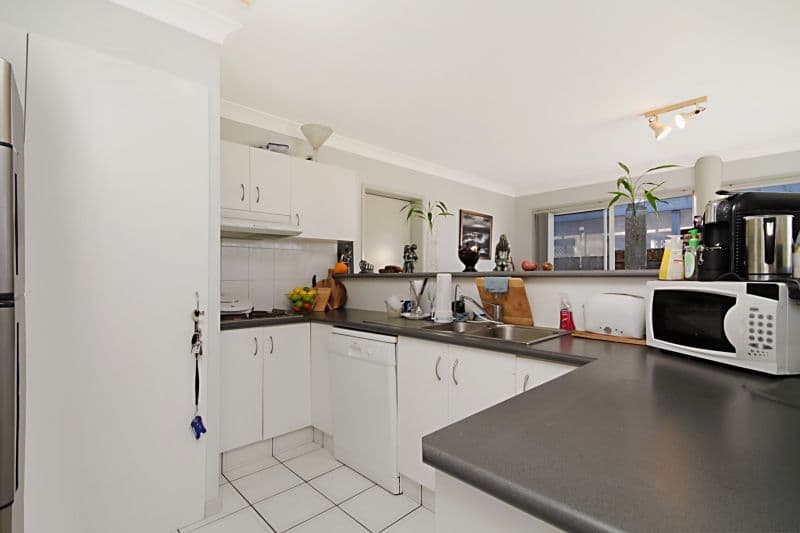 270 Christine Avenue, VARSITY LAKES QLD 4227, Varsity Lakes - Thumbnail 3